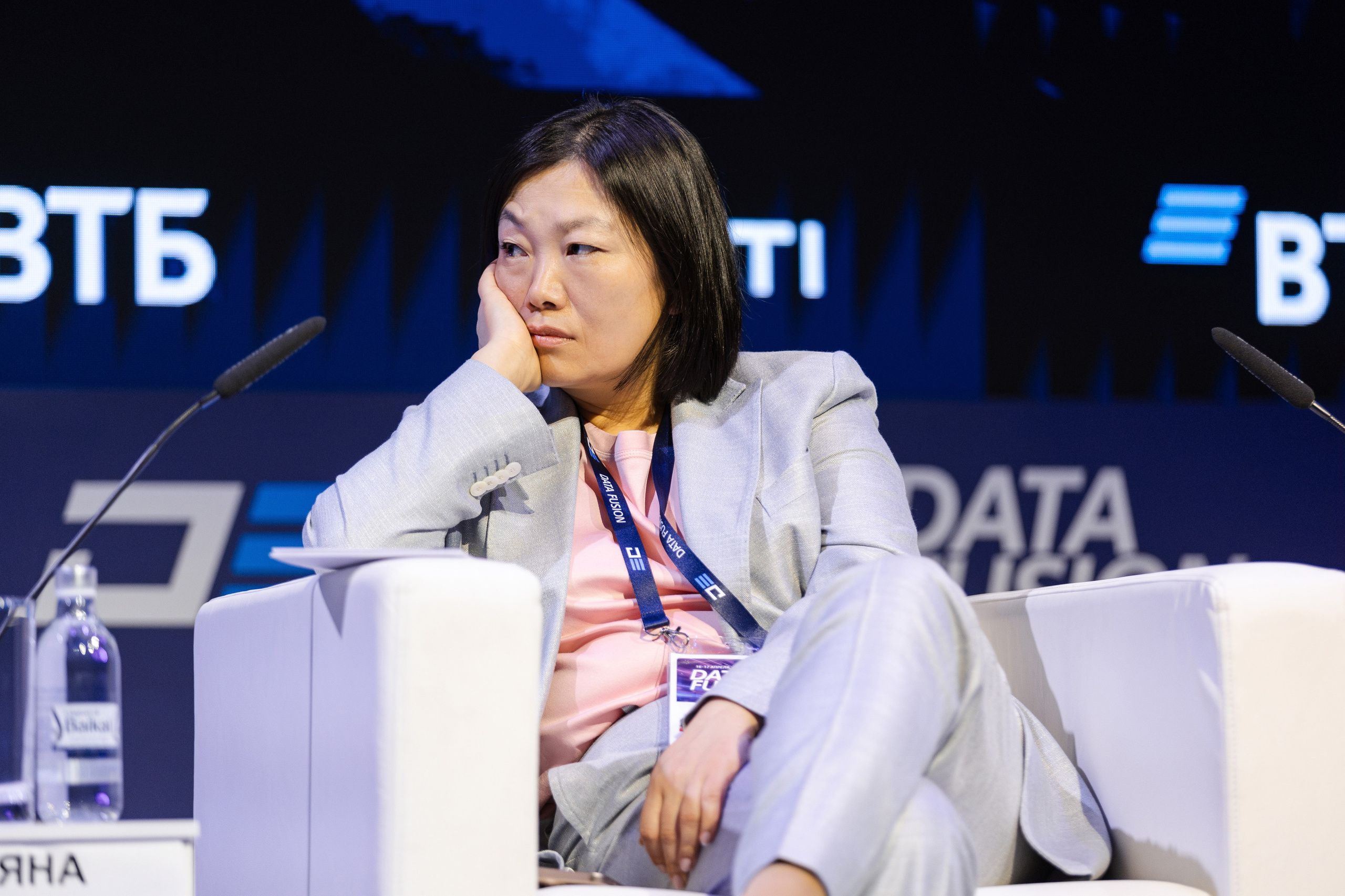 Data Fusion. Свадебный репортажный фотограф в Москве