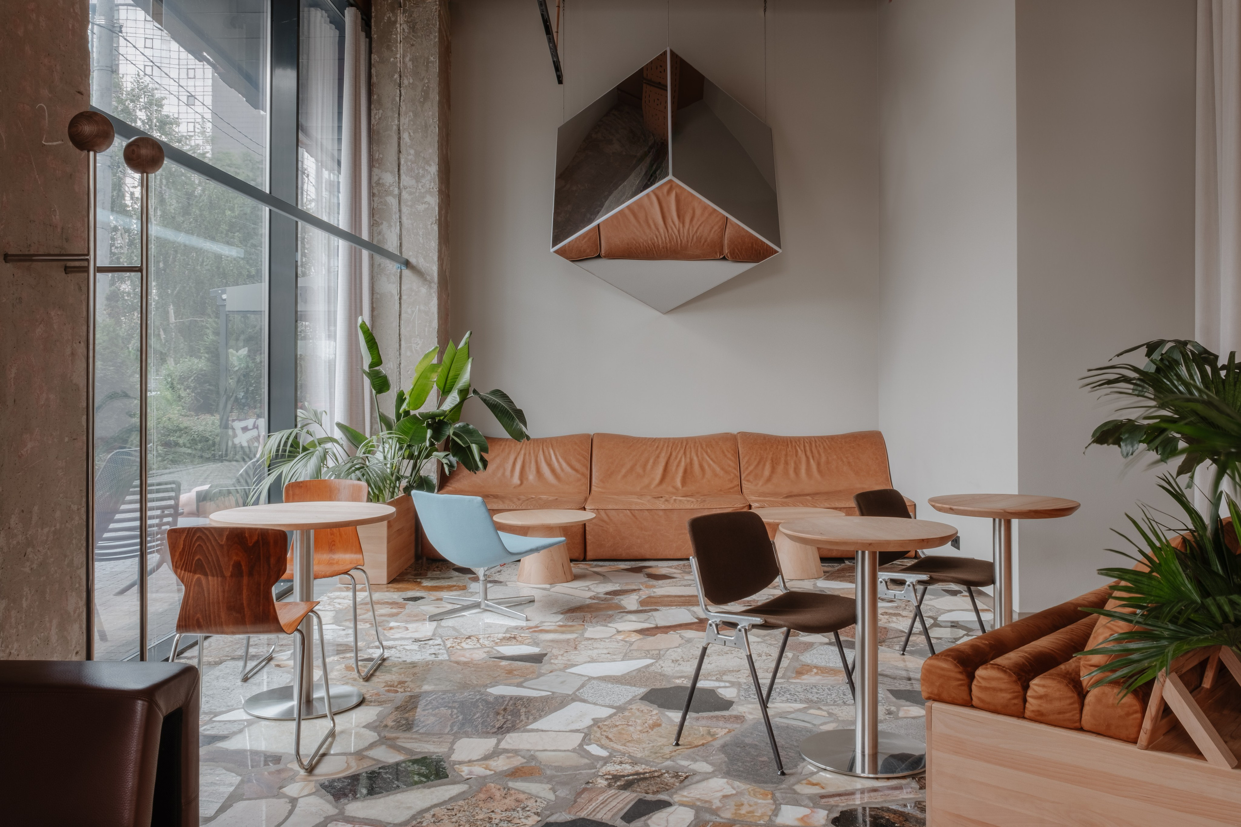 Zatsepi Coffee by Sogret Buro. Ekaterina Symidi. Interior Photographer