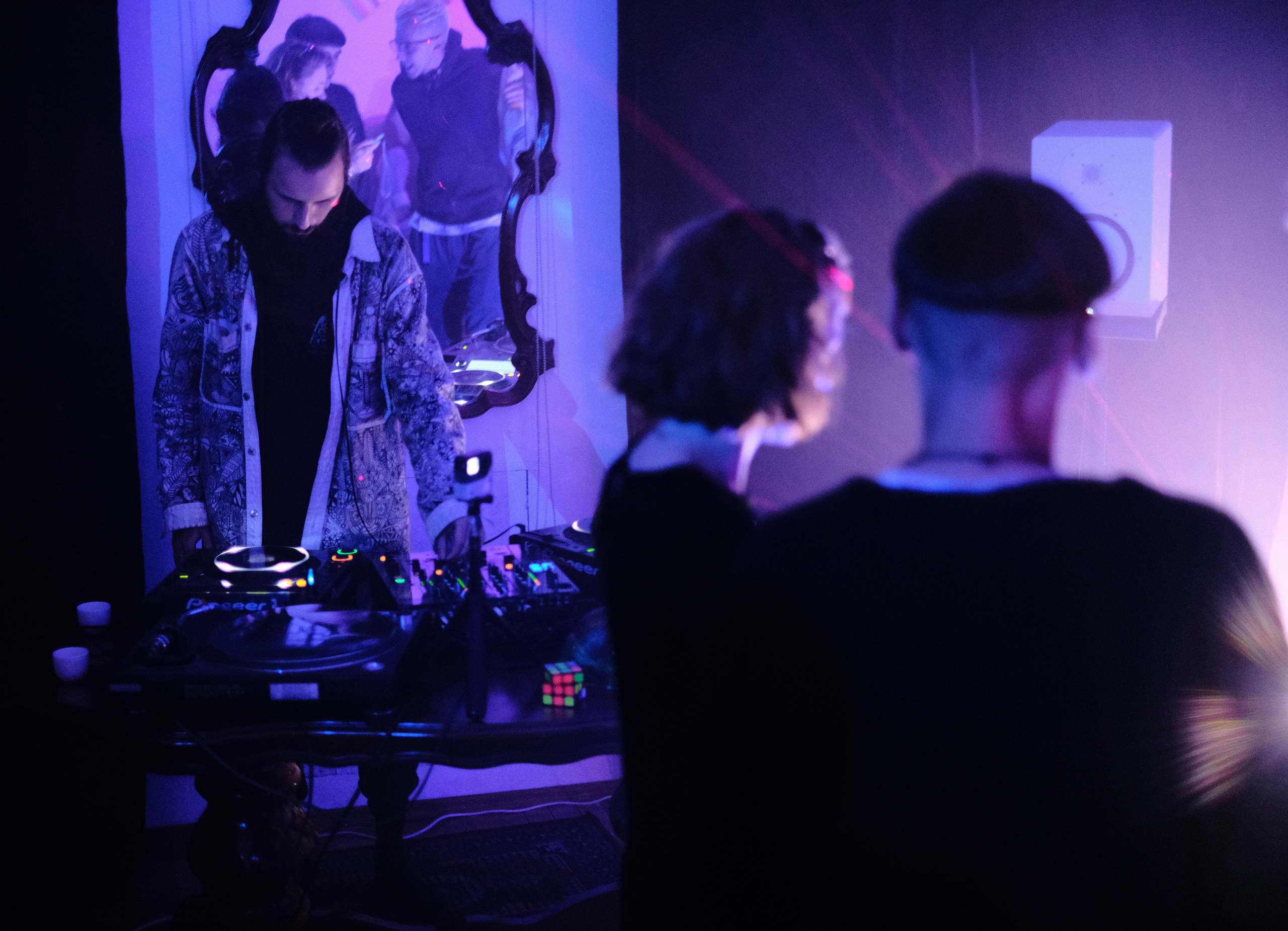 Выставка «SIINTΞZ» в Резидèнции Вайба | 2021. Misha Light ✨ Photography