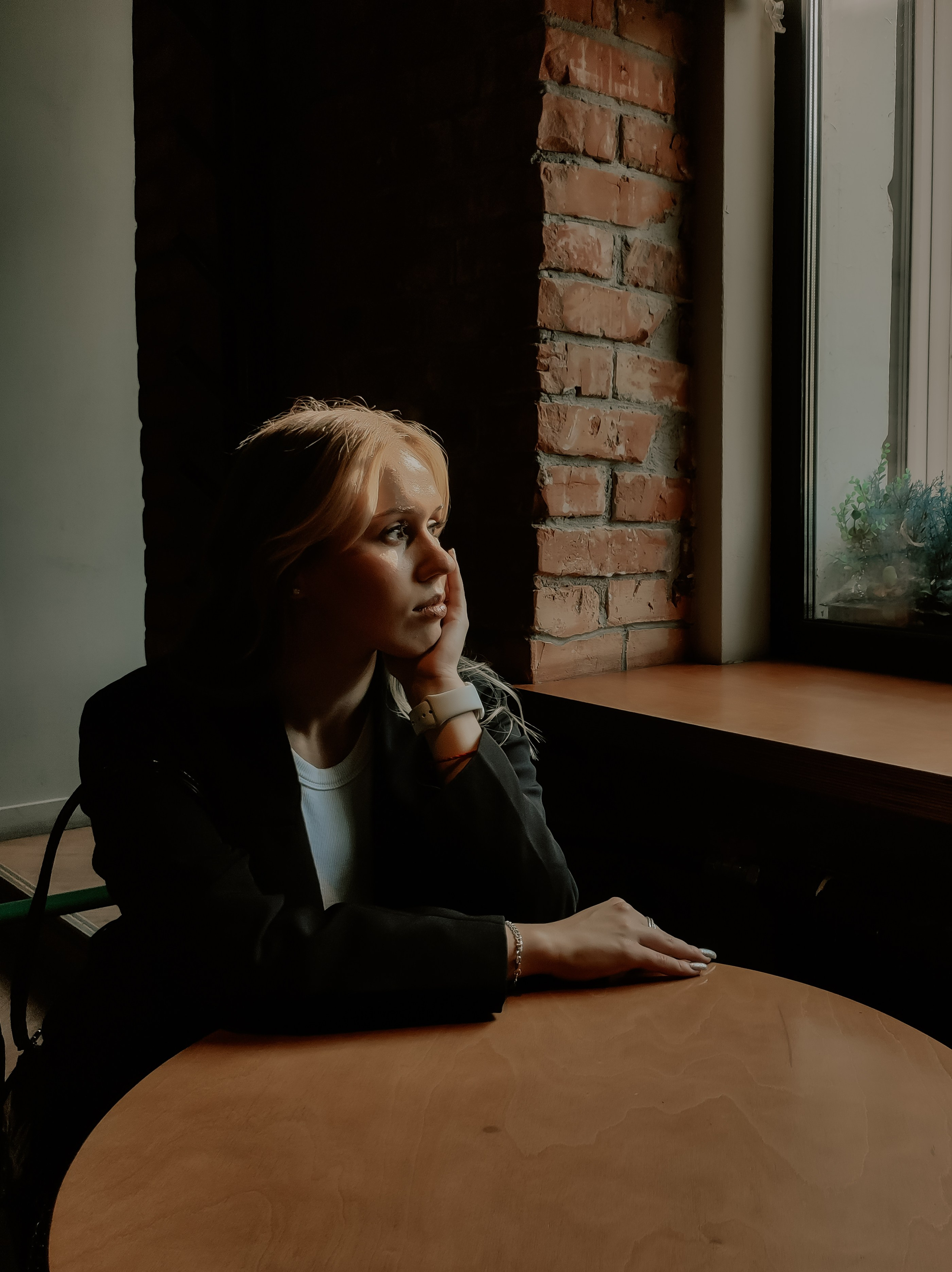 Юлия. Мобильная съёмка. Фотограф Регина Крикунова г. Красноярск