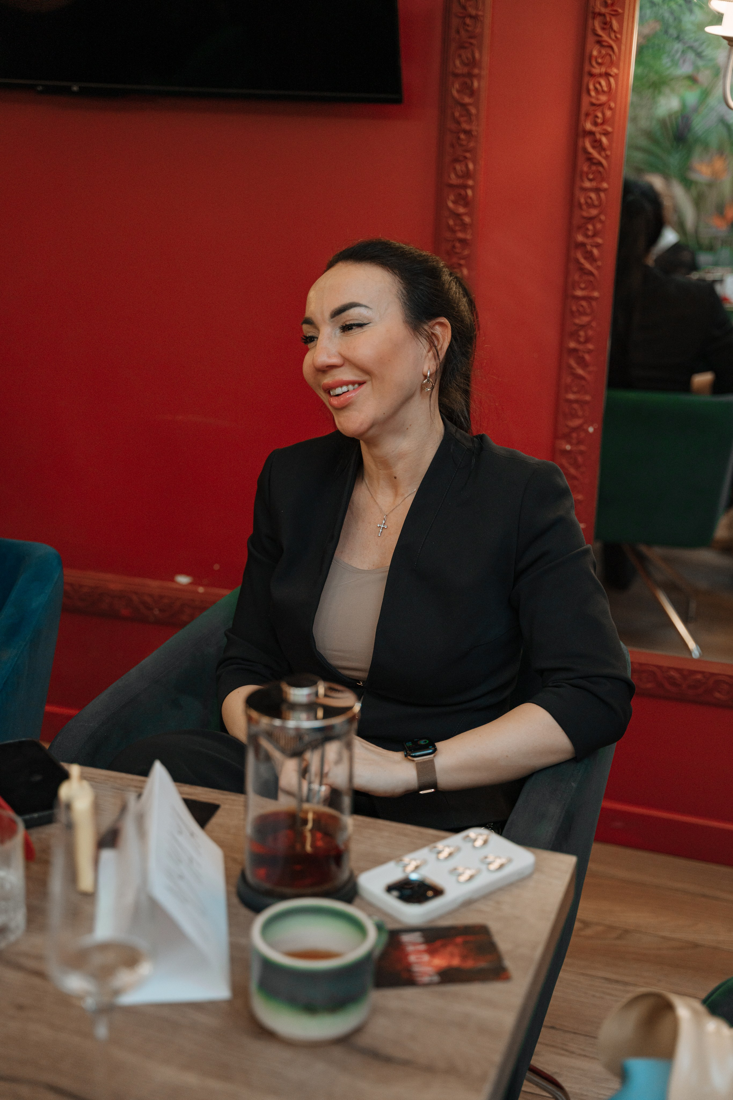 Мафия. Бар FINCH. ЖЕНСКИЙ КЛУБ LAXMI. Портретный фотограф в Санкт-Петербурге Дмитриева Наталия