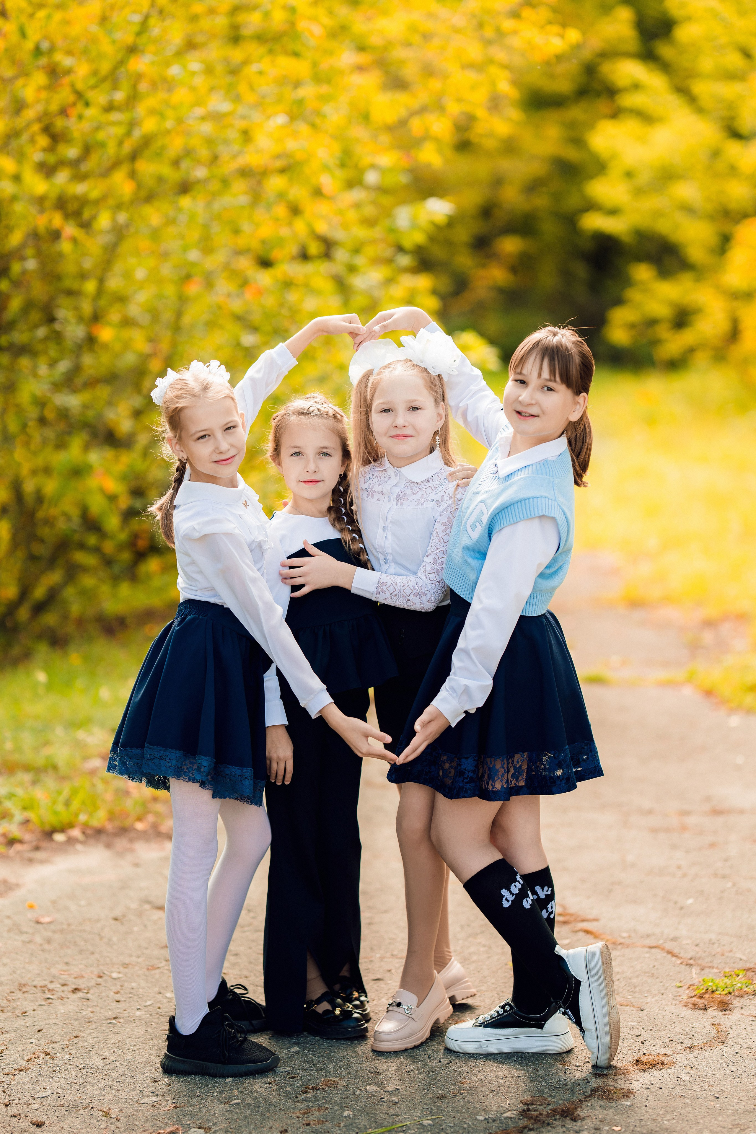 Выпускной альбом 4 класс. Выпускные альбомы Шатура Рошаль МО