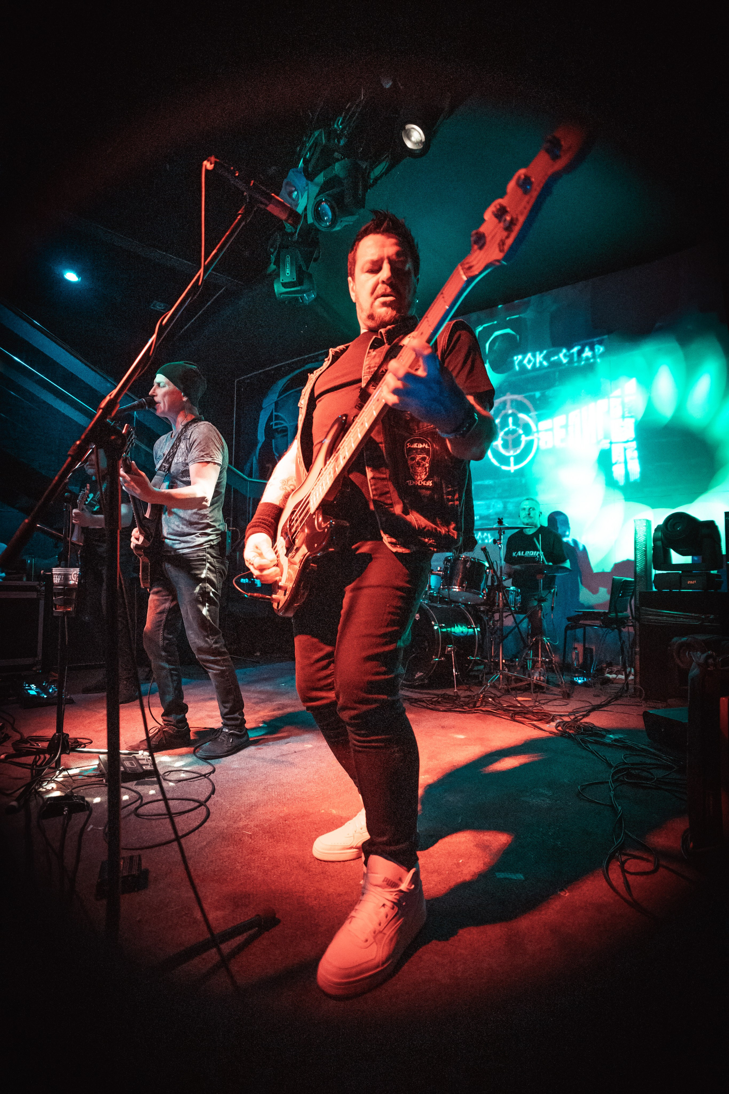 Черный обелиск. Красноярск, 08.04.2025, Эрмитаж. Фотограф Регина Крикунова г. Красноярск