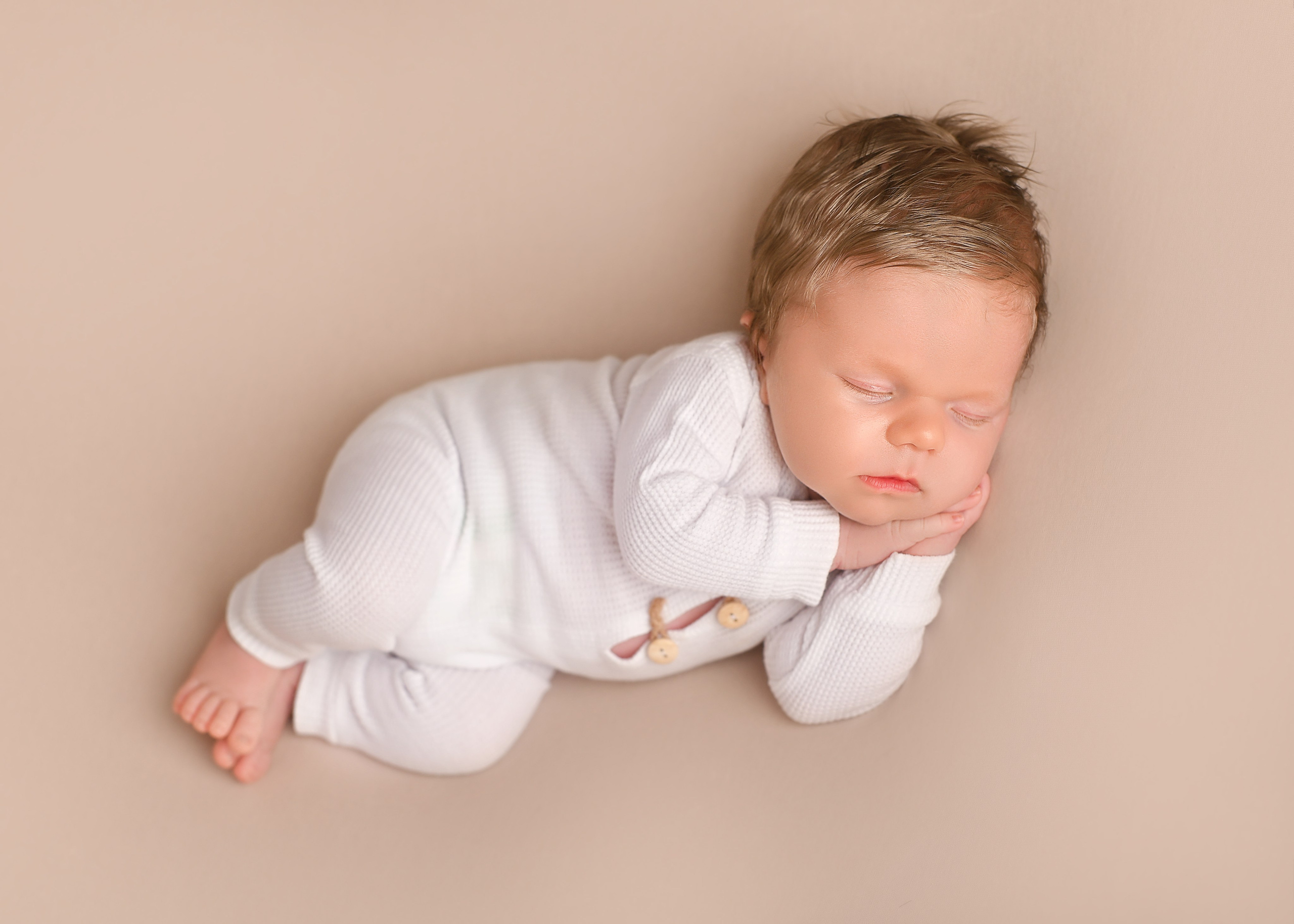 Лайфстайл с элементами ньюборн. Фотограф новорождённых малышей в Краснодаре Татьяна Нагорная