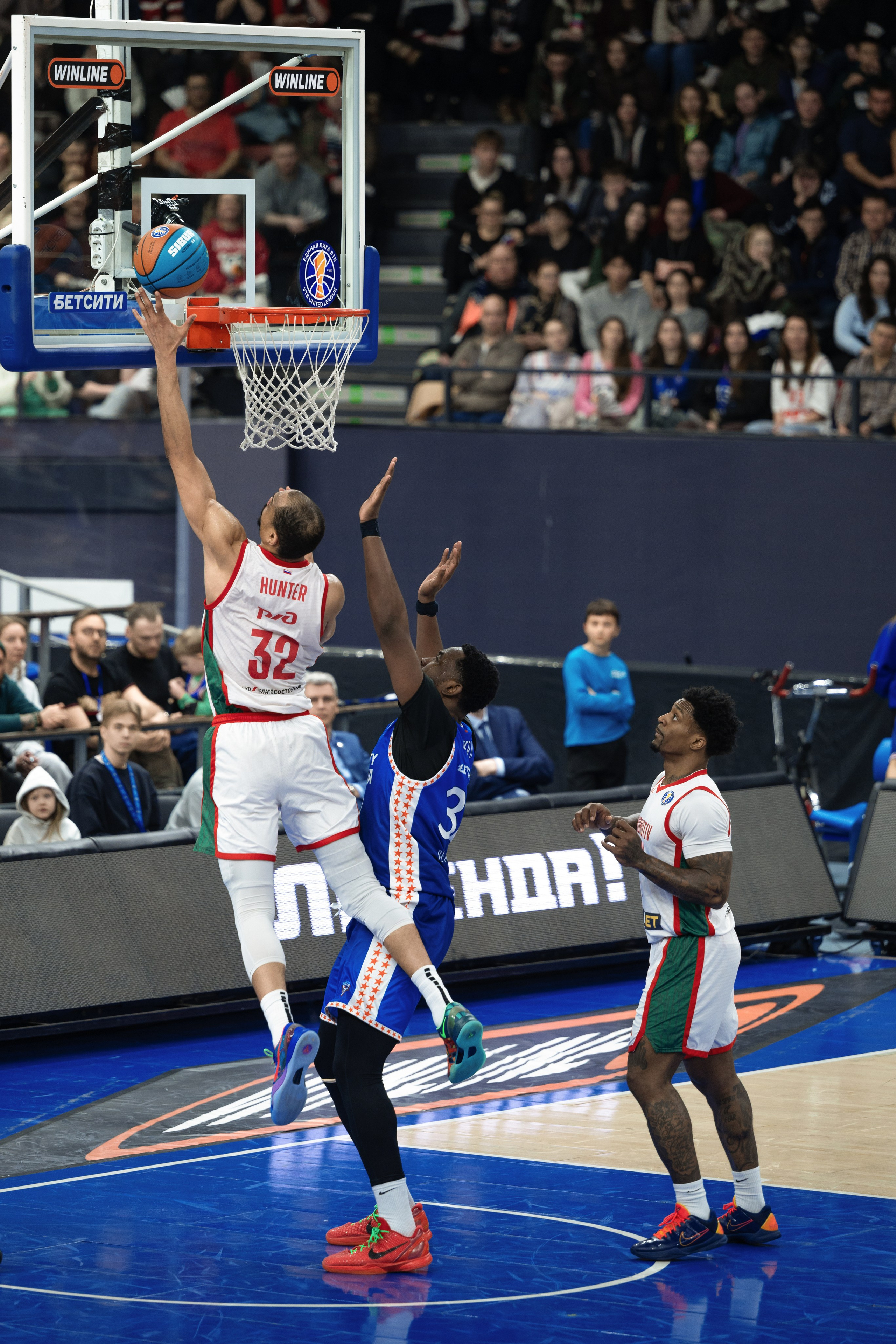 БЕТСИТИ ПАРМА — Локомотив-Кубань. Репортажный фотограф