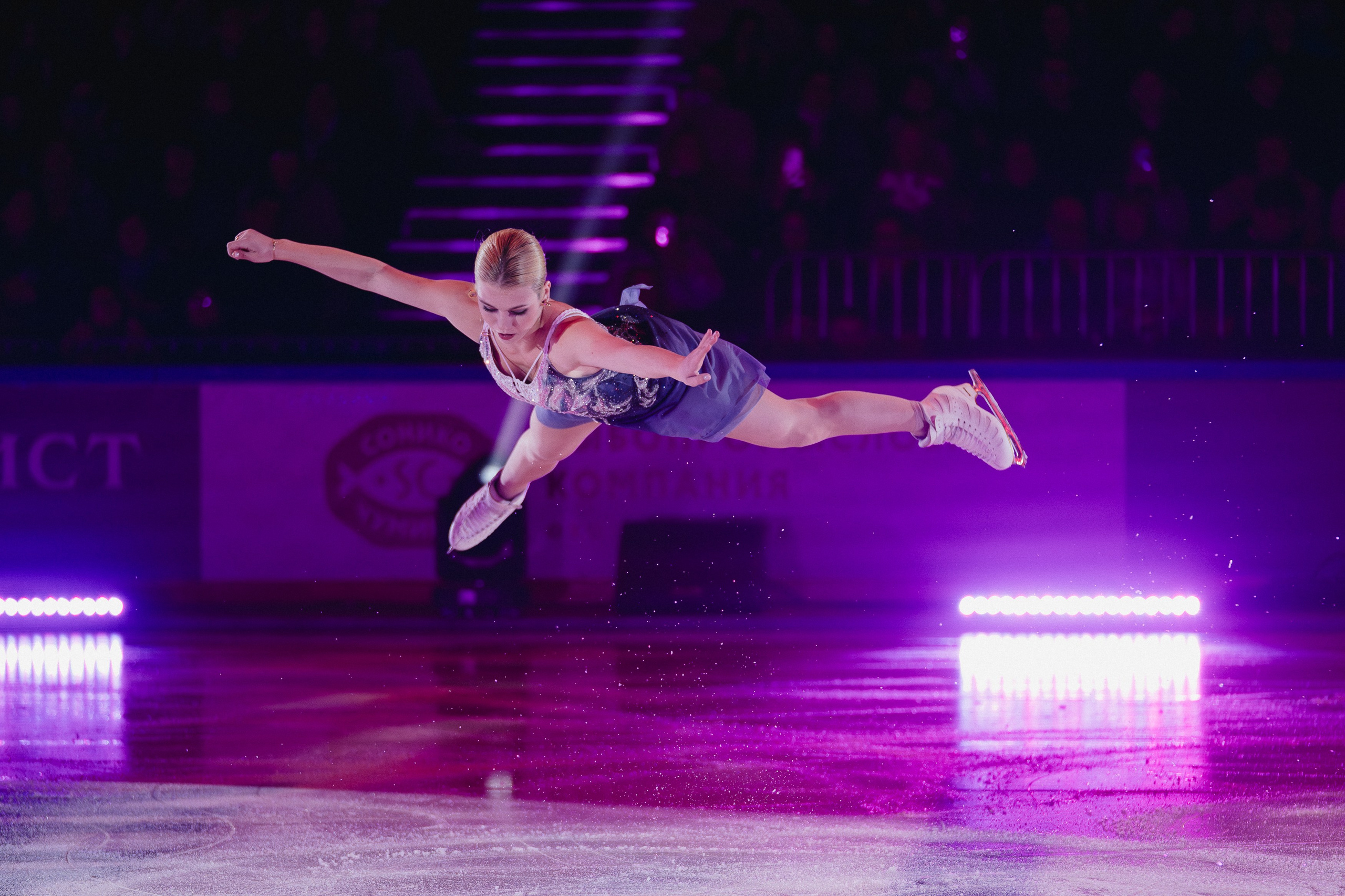 Шоу Этери Тутберидзе в Новосибирске. Воробьева Ксения — Спортивный и танцевальный фотограф Новосибирск