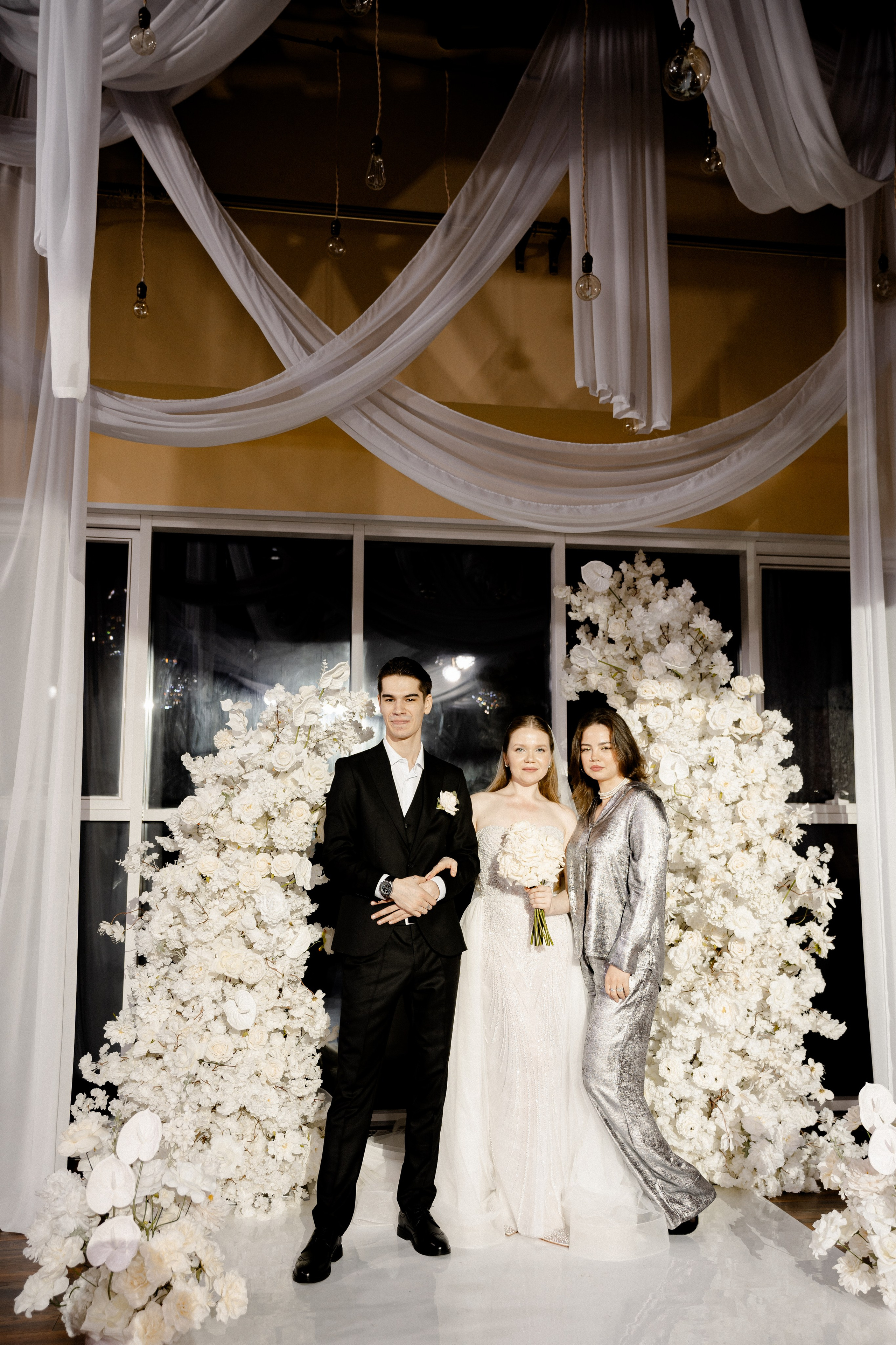 СВАДЕБНАЯ СЬЕМКА СБОРОВ В ОТЕЛЕ И ВЫЕЗД НА ЦЕРЕМОНИЮ (СНЯТО В СИБИРЕ В НИЖНЕВАРТОВСКЕ). Профессиональный фотограф, Санкт-Петербург — Виктория Богомолова