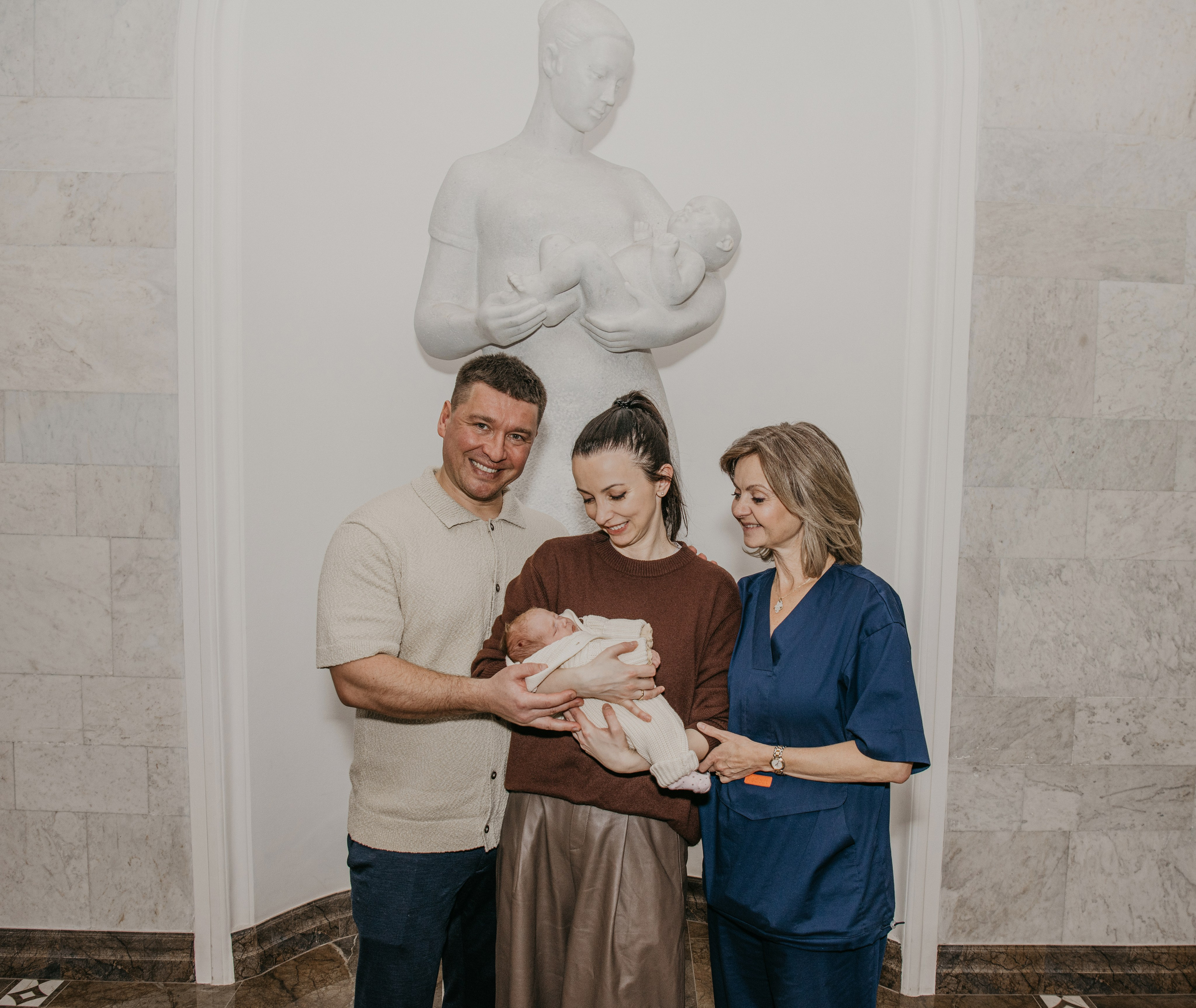 Выписка Екатерины. Снегиревка. Фотограф на выписку из роддома в Москве и МО