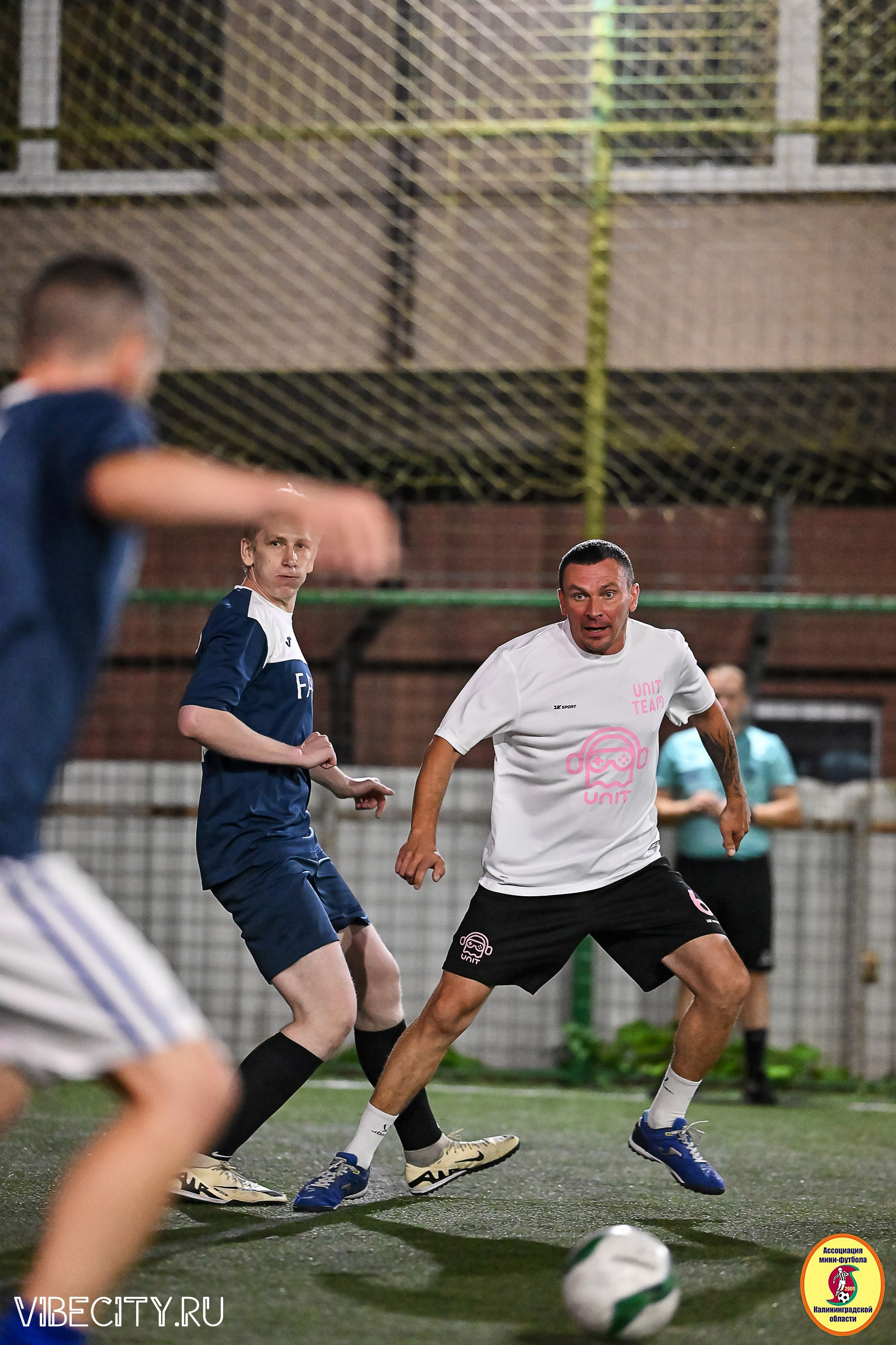 ФИНАЛЬНЫЕ ИГРЫ КУБКА МИНИ-ФУТБОЛЬНОЙ ЛИГИ И КУБКА КОРПОРАТИВНОЙ МФЛ 2025. VIBECITY.RU Вайб Сити Ру Фоторепортажи Фотоотчеты Калининград