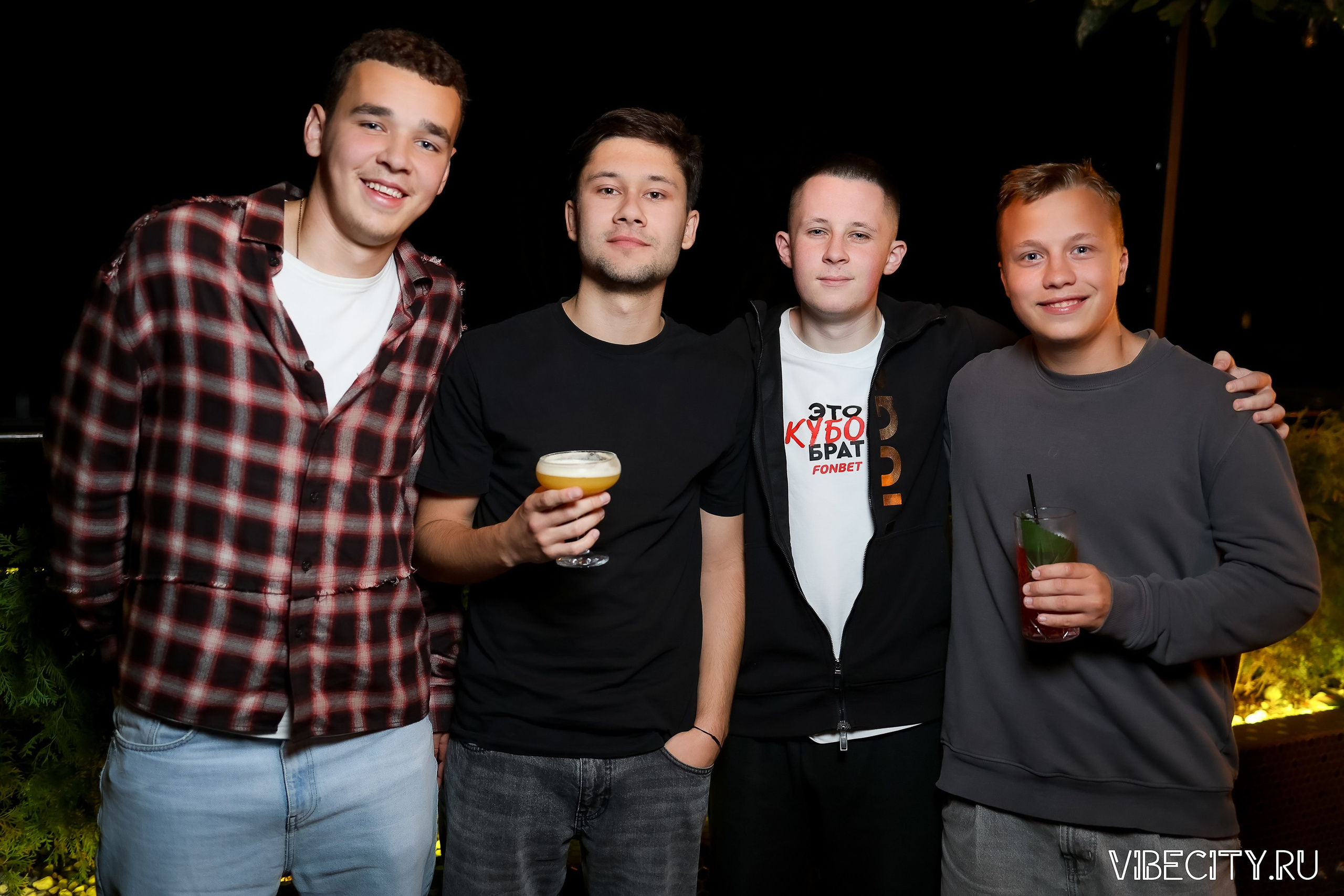 DOUBLE U. VIBECITY.RU Вайб Сити Ру Фоторепортажи Фотоотчеты Калининград