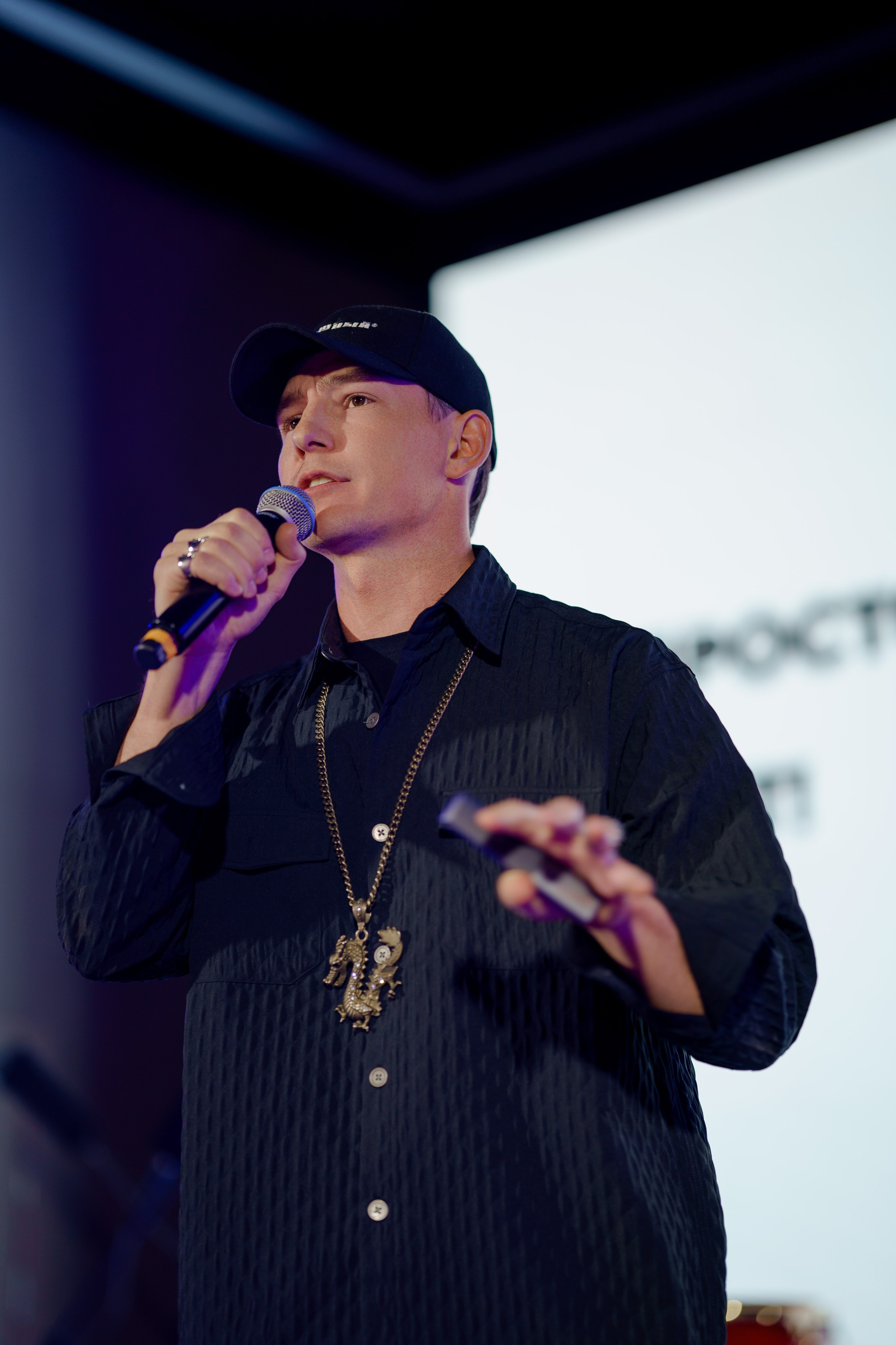 Фотограф на мероприятие в Лужники. Репортажный фотограф в Москве Саша Дружинина