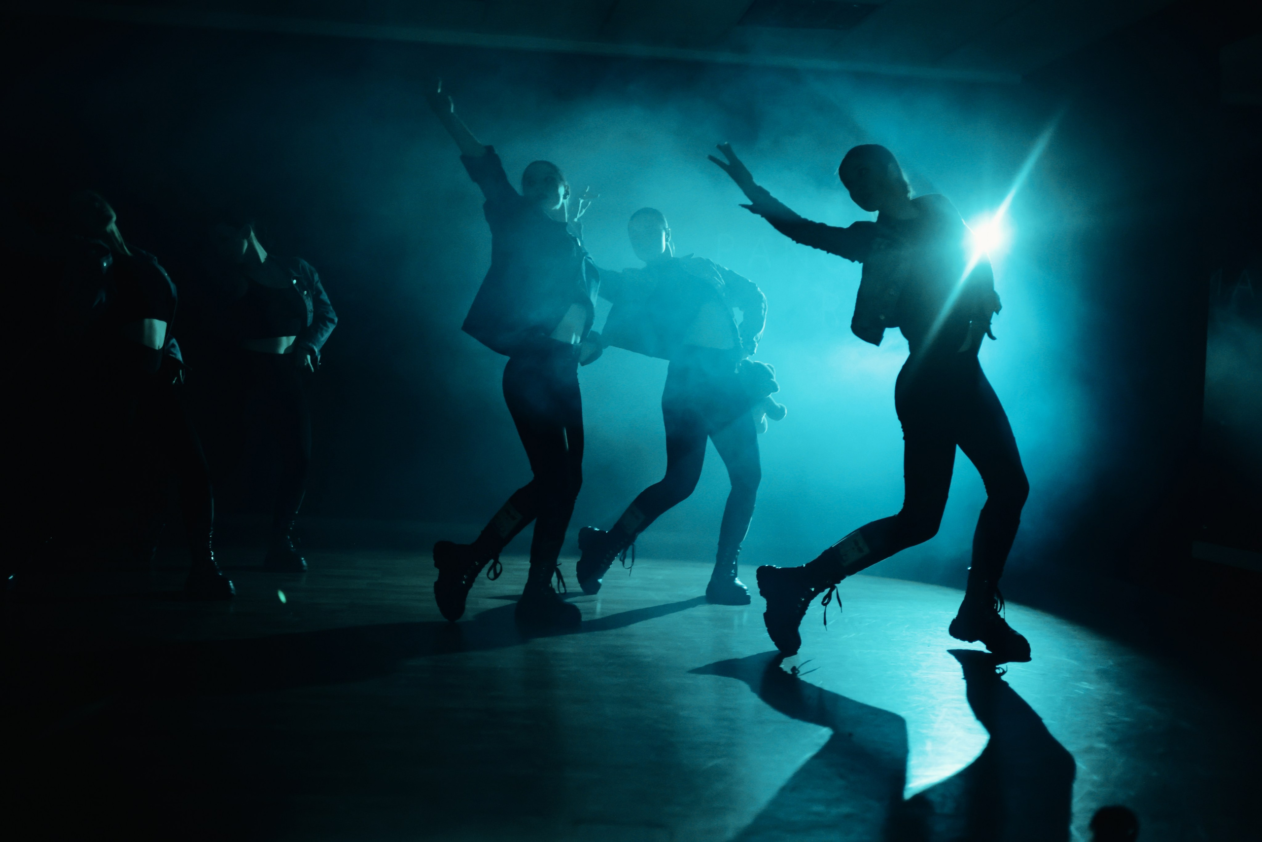 Contemporary dance, senior group, backstage. Фотограф Антонина Гудкова