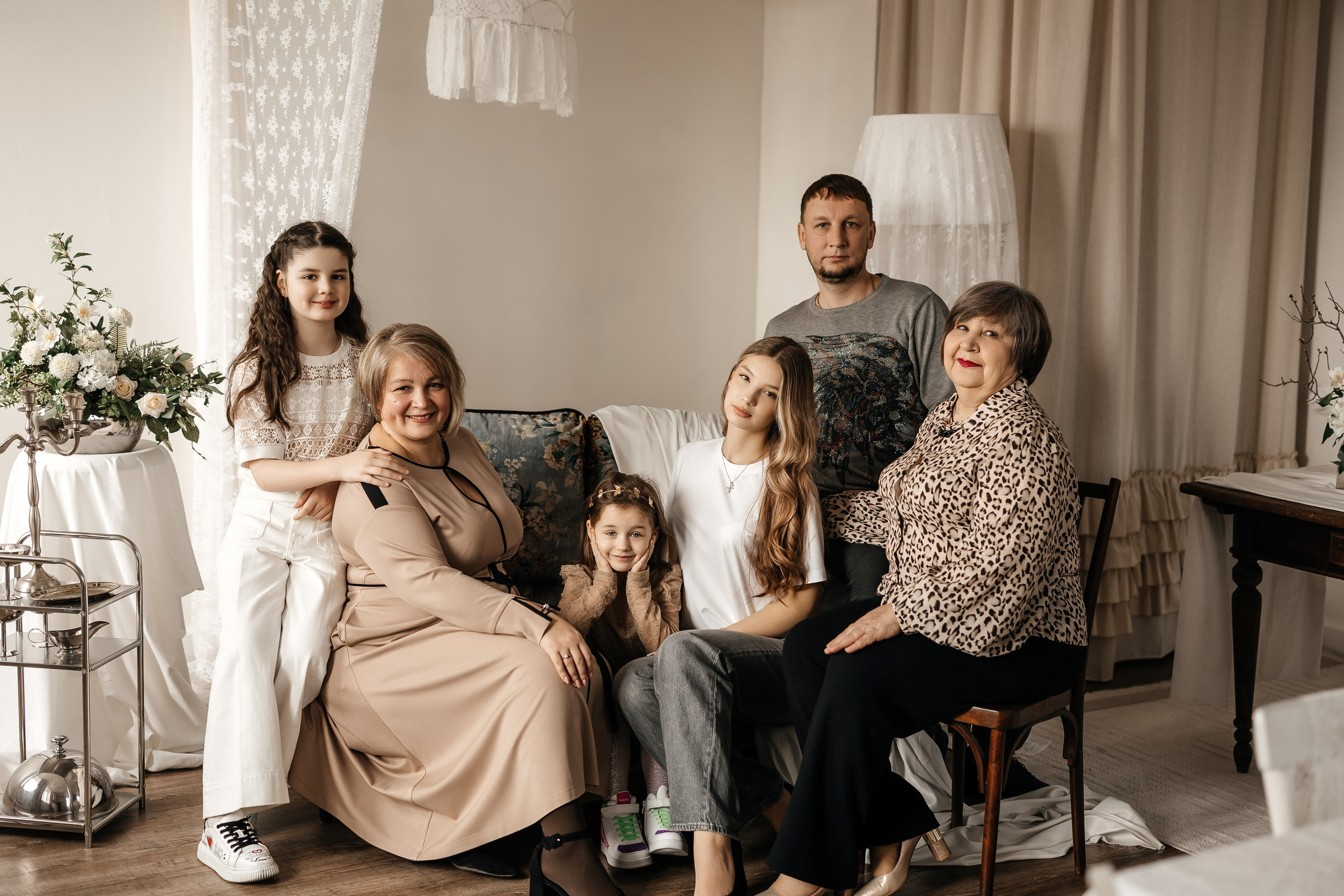 Фотостудии. Свадебный и семейный фотограф в Омске Евгения Хакимова