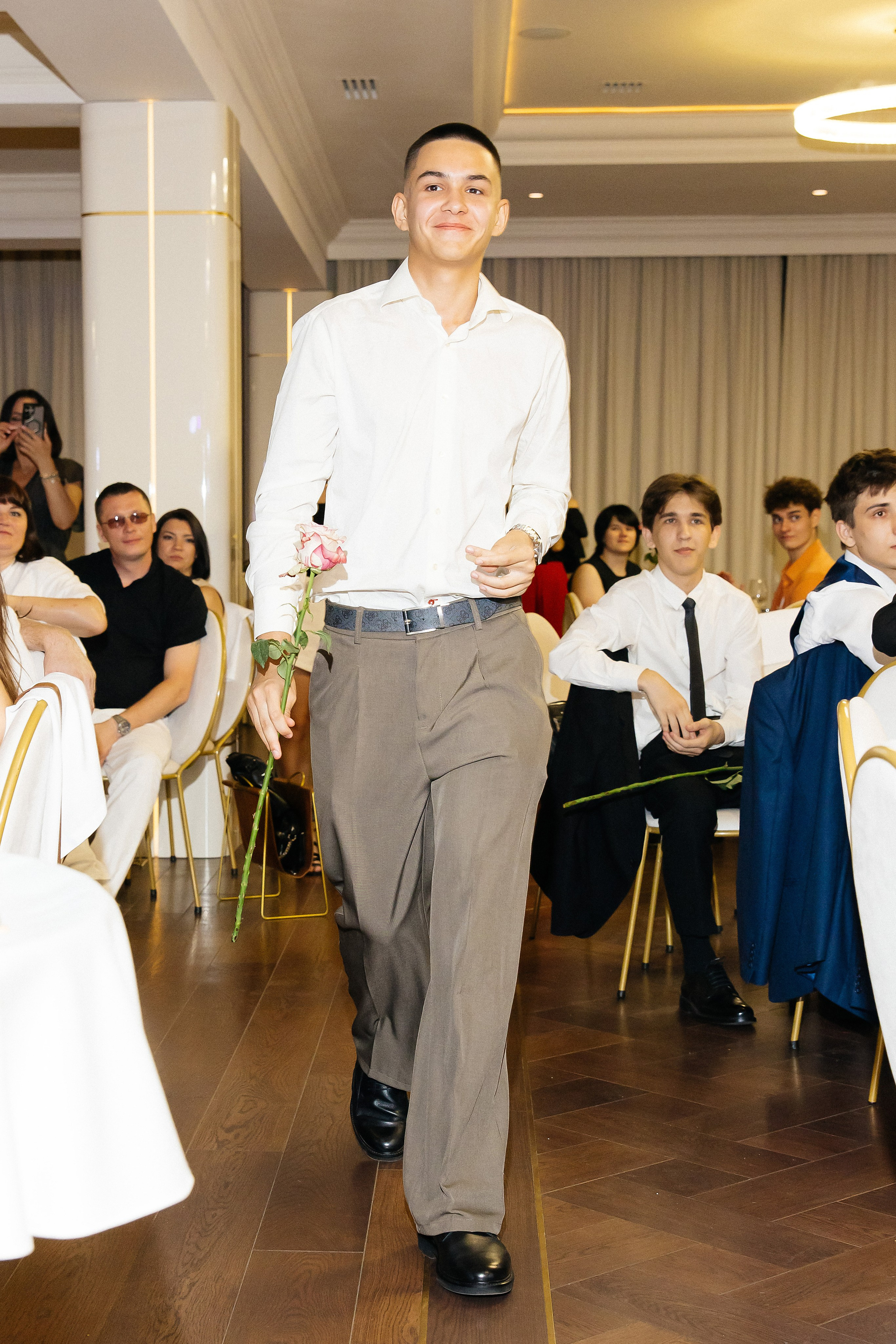 11 класс ШК.100. Фотограф и Видеограф в Краснодаре Юлия Солодченко