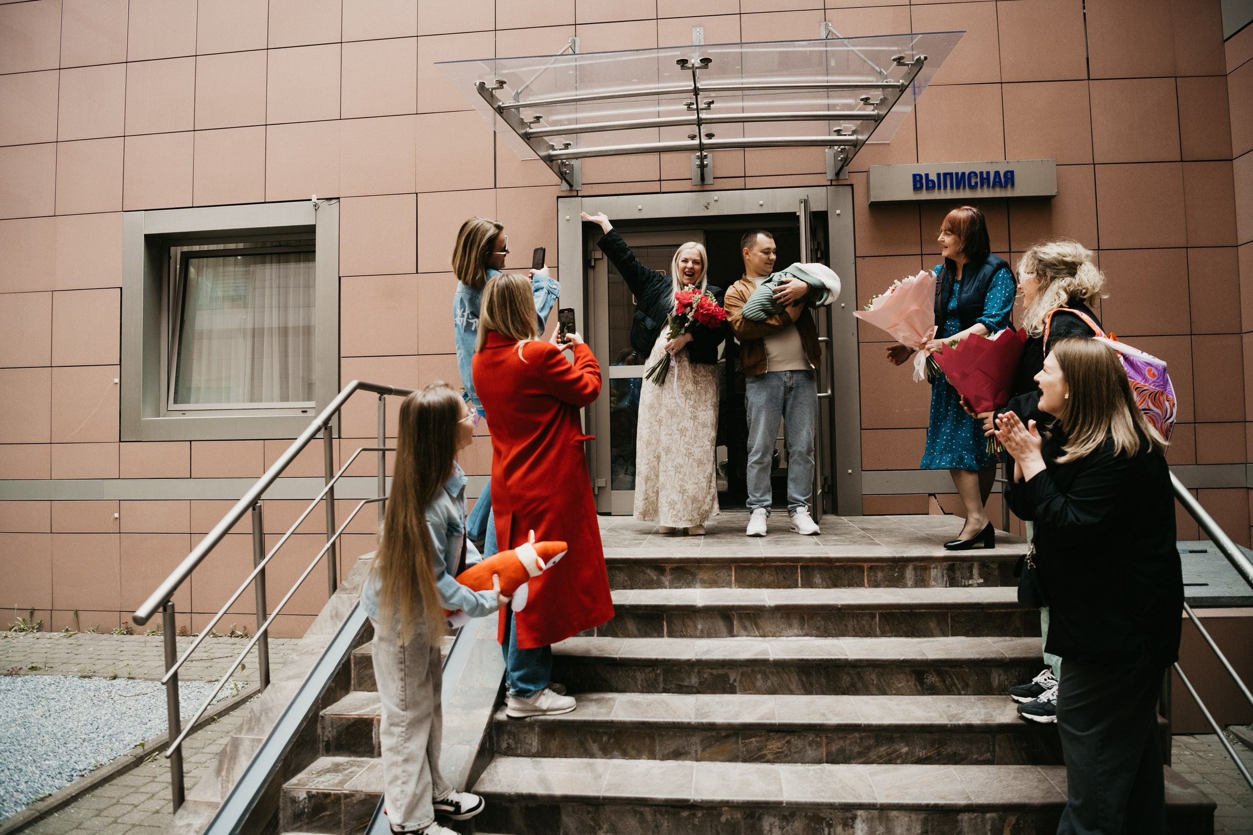 Выписка Степана на Севастопольском. Фотограф на выписку из роддома в Москве и МО