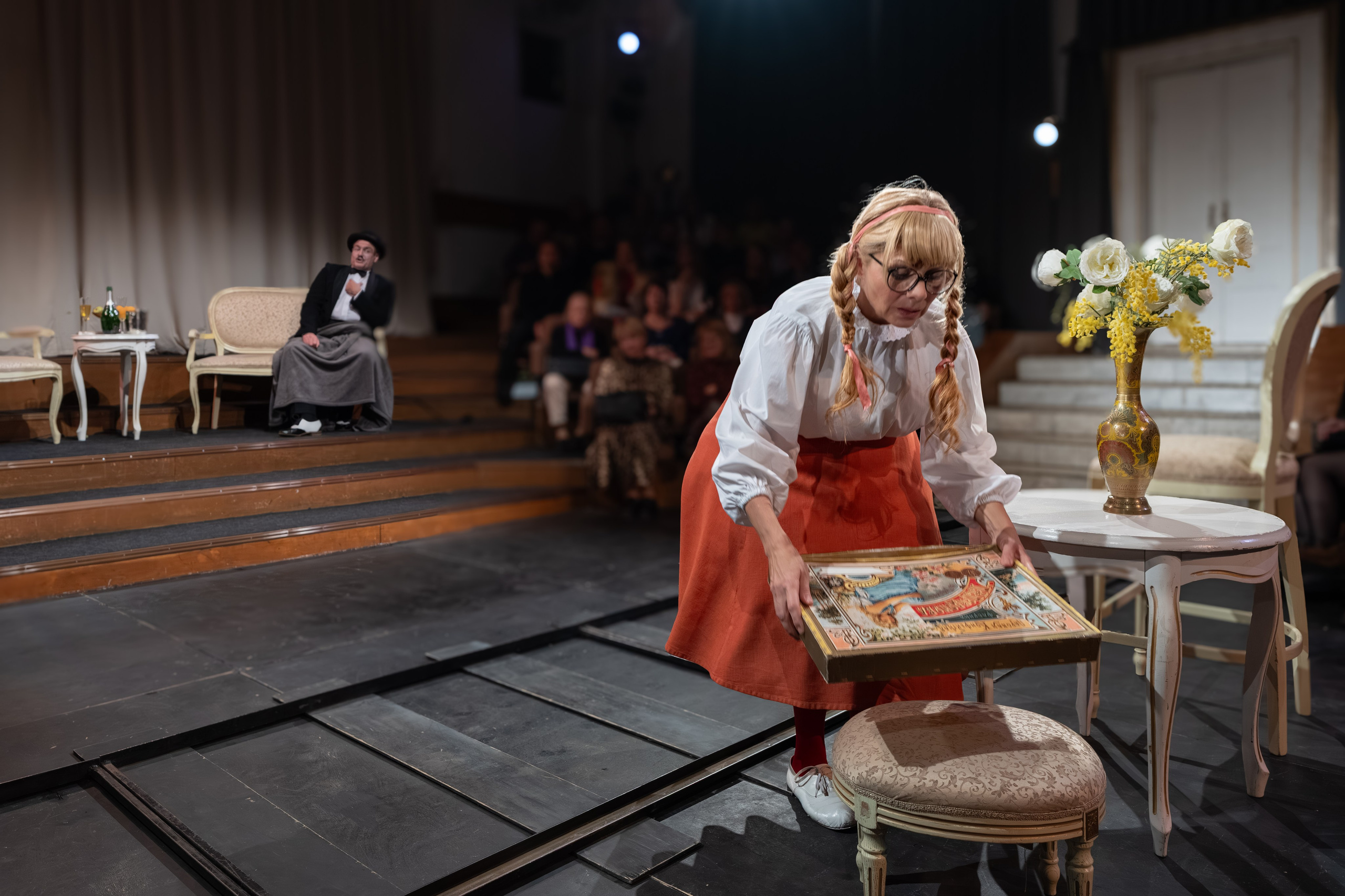 Театр Сфера: Гнездо перелётных птиц (100-й спекталь). Сайт фотографа Сергея Абрамова