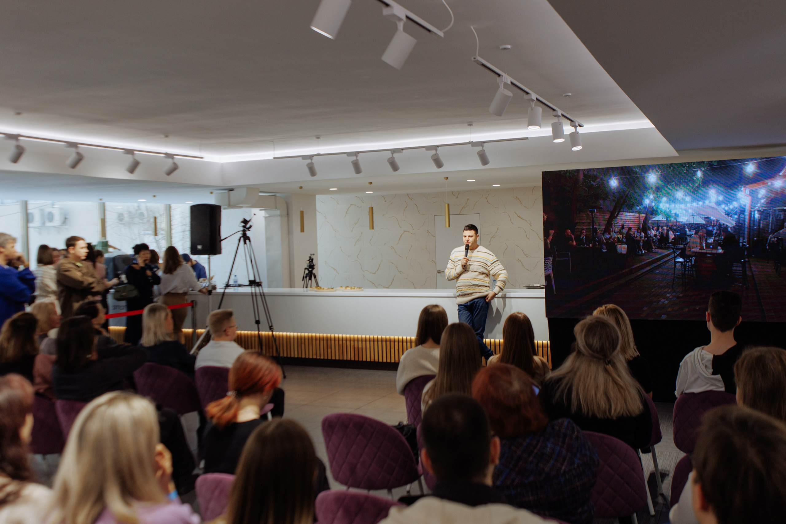 Форум креативных индустрий. Свадебный фотограф