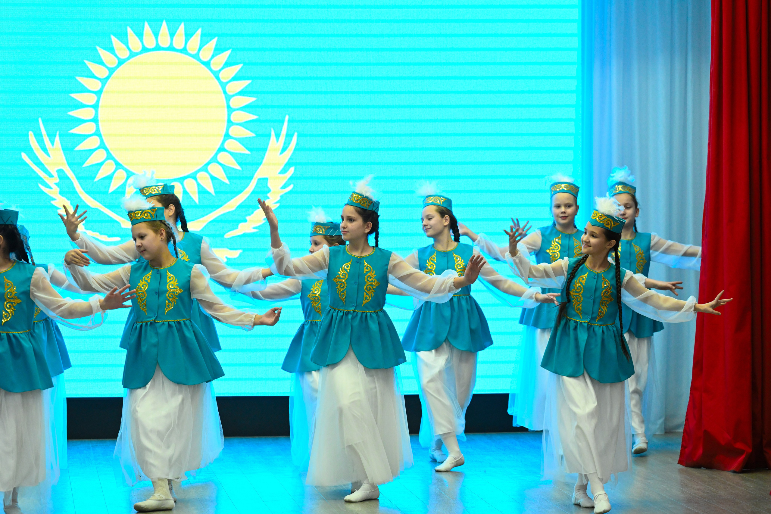 2025-11-21 День семьи 127. Снежинск фото Андрианов