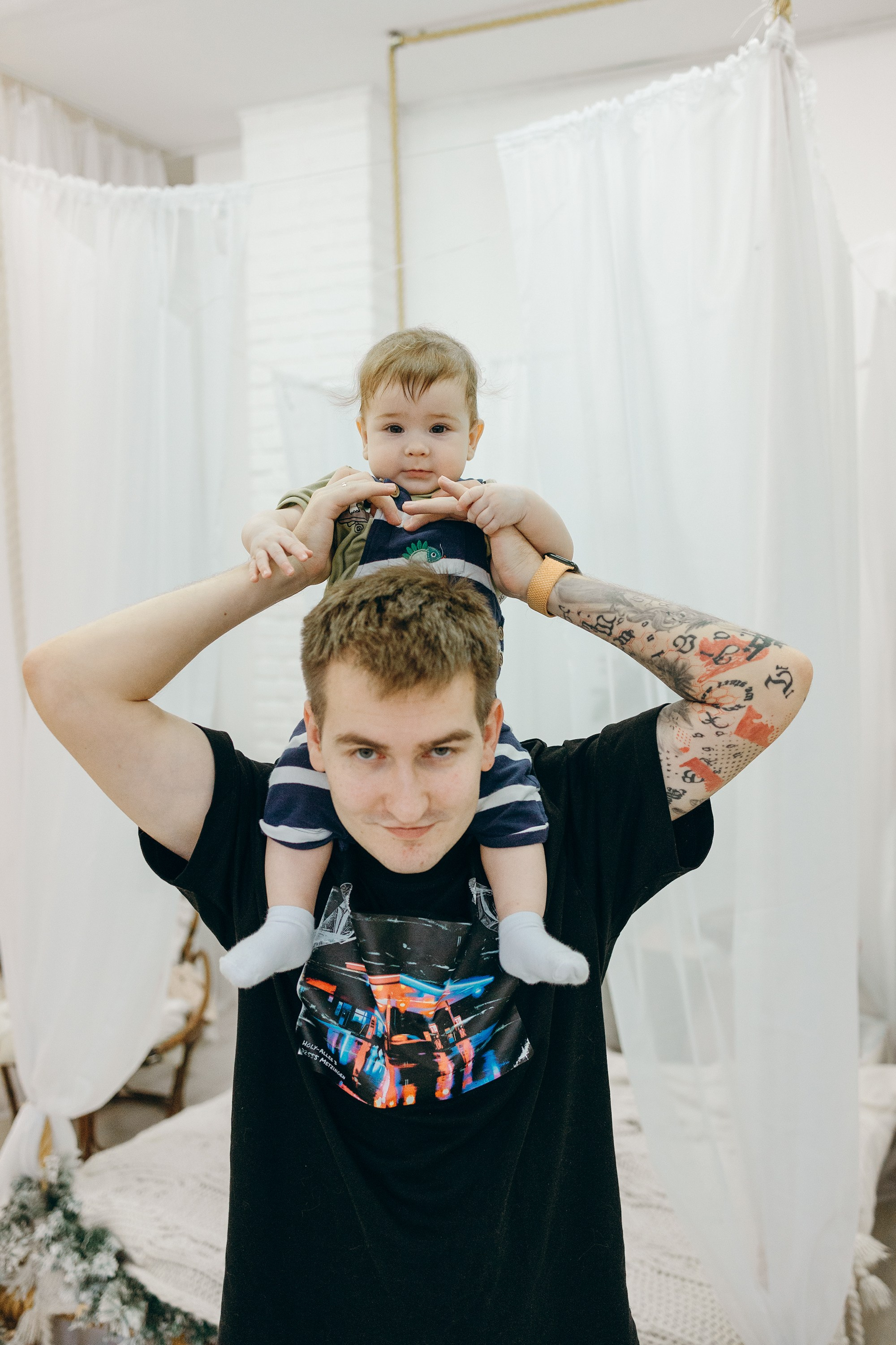 Семейная съемка в фотостудии. Фотограф. Фотограф-анималист. Москва