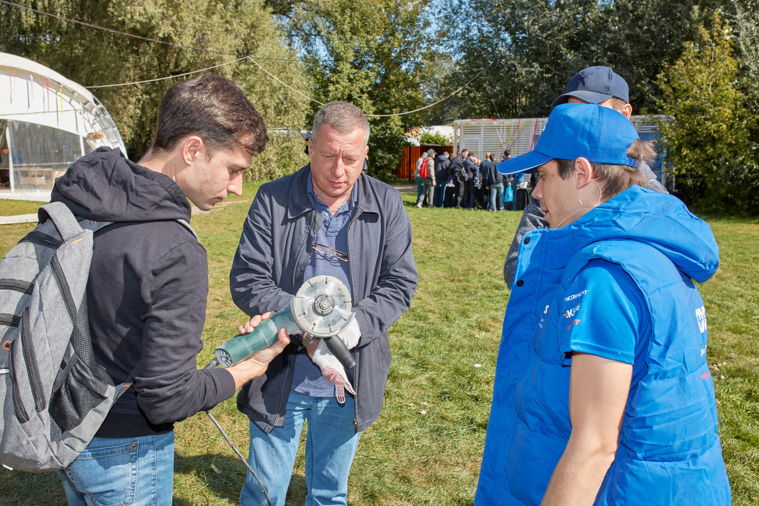Форм электромонтажников Rexant и Kranz. Коммерческий фотограф в Москве Павел Володин — фотосъемка для бизнеса