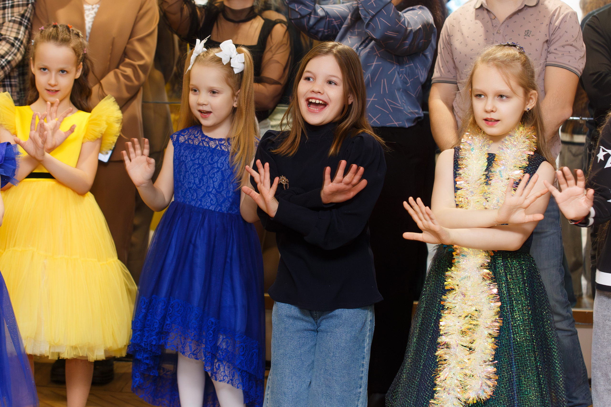 Театр-студия «ОК"ФАНТАЗИЯ» — „НОВЫЙ ГОД С ФАНТАЗИЕЙ“. Профессиональный фотограф в Мценске и Орловской области