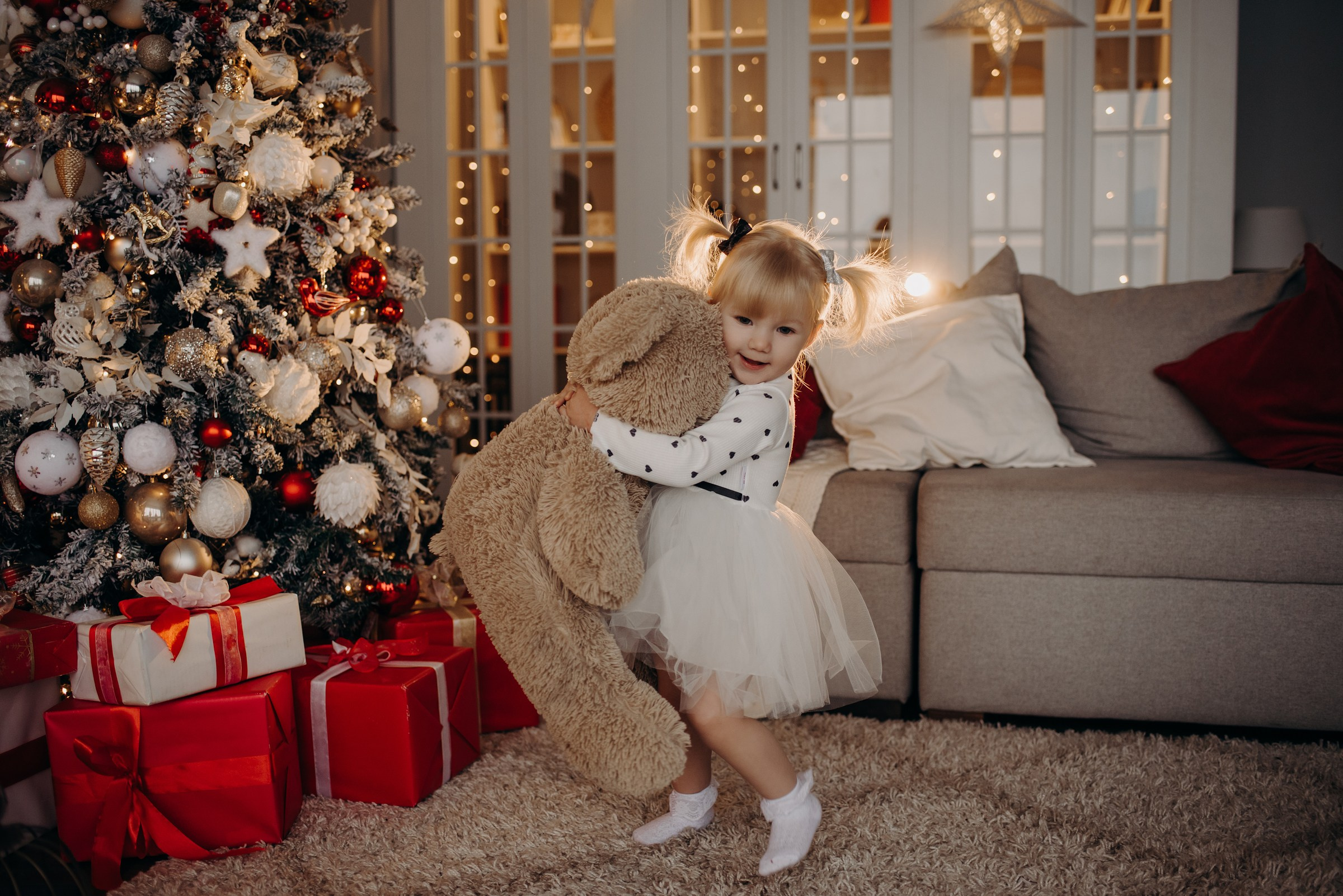 семейная новогодняя фотосессия в фотостудии