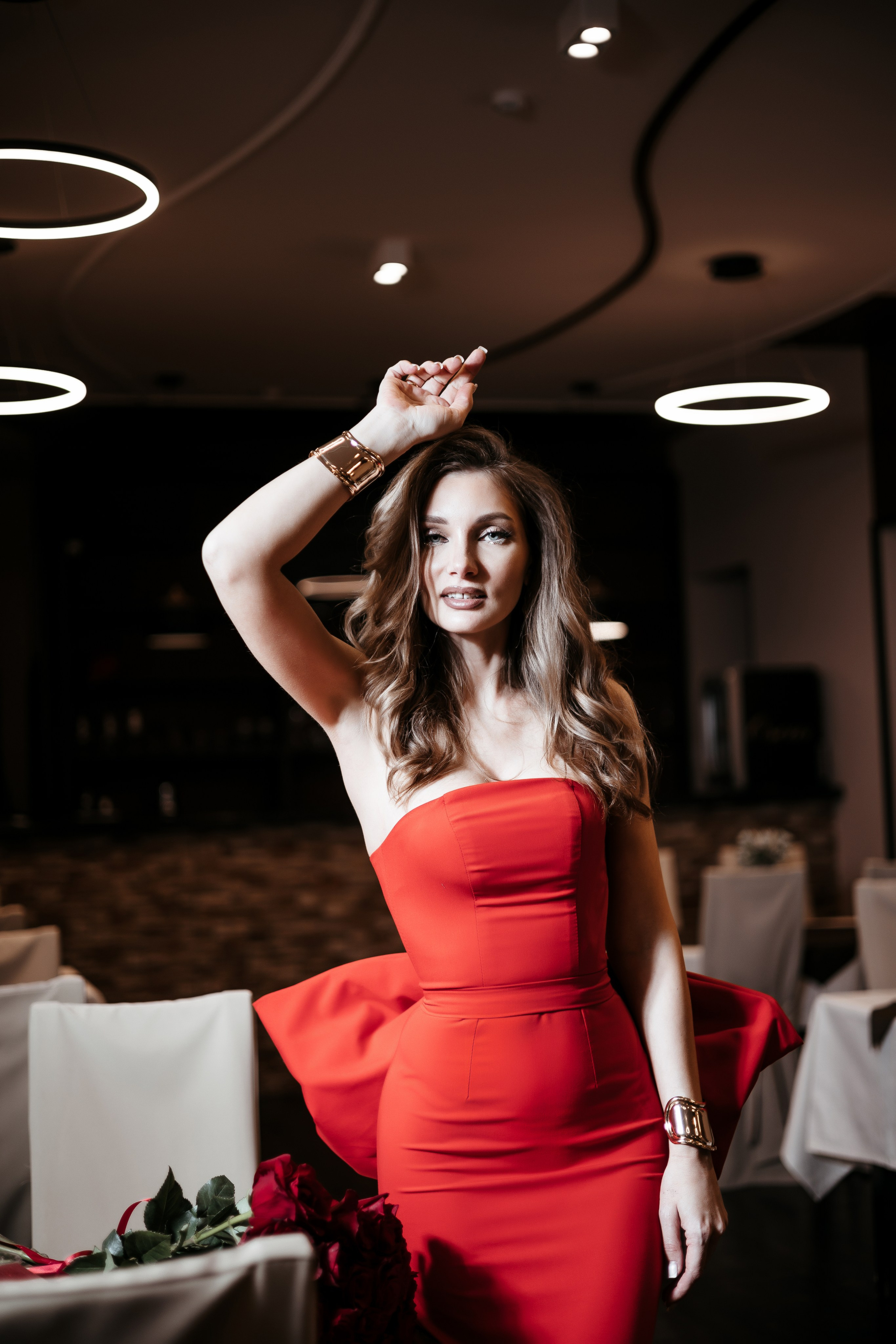 Lady in Red. Главная