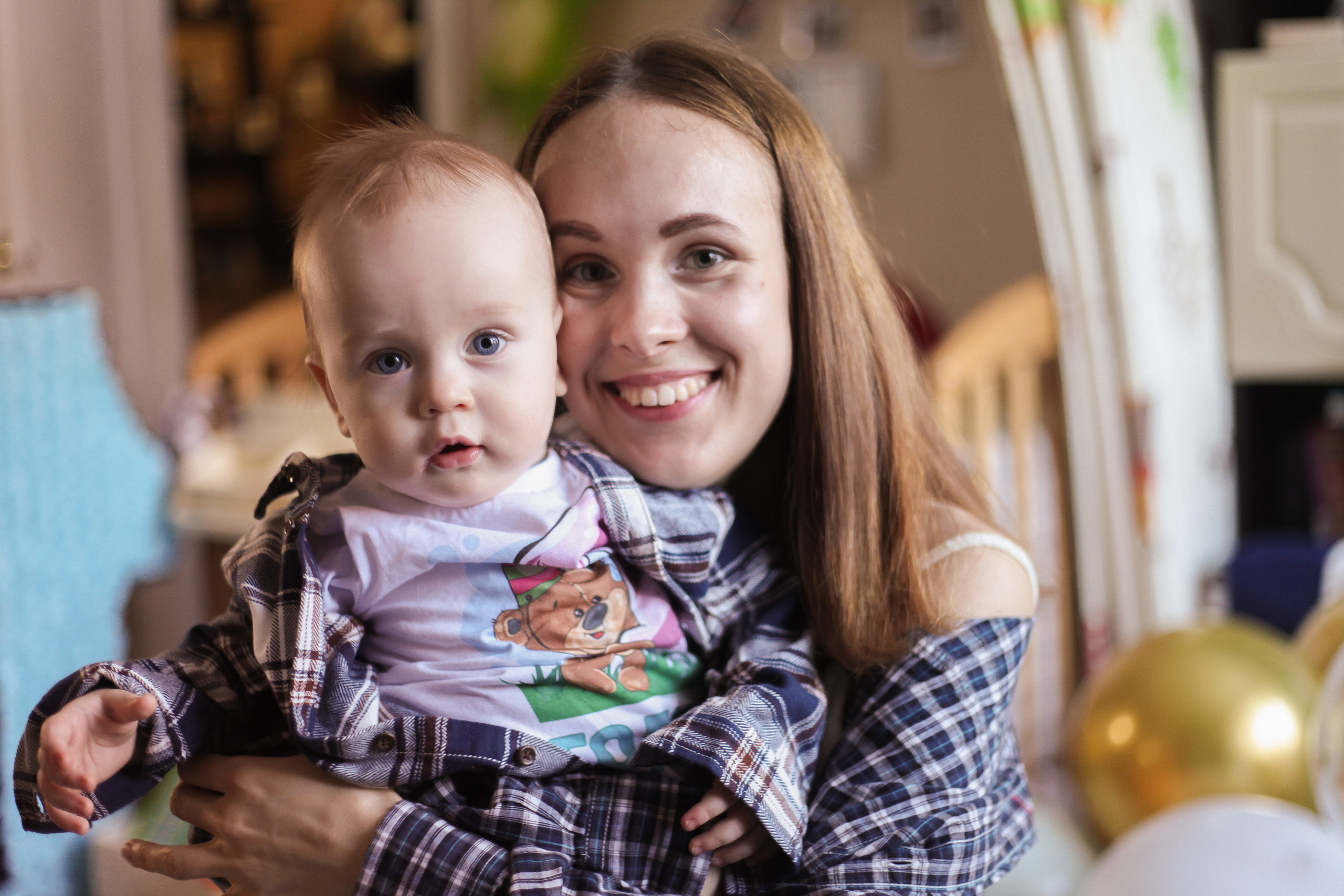 Атмосфера домашней съёмки. Семейный фотограф в городе Саратове — Анна