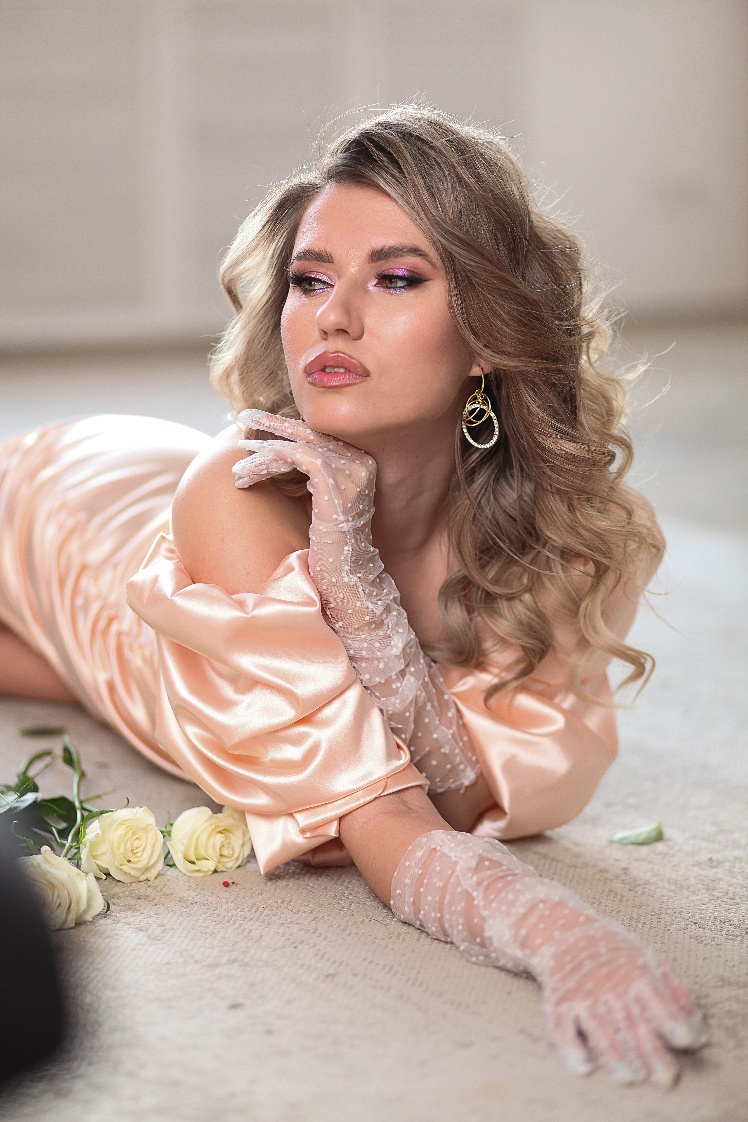 Жаркая студийная серия. Семейный фотограф в городе Саратове — Анна