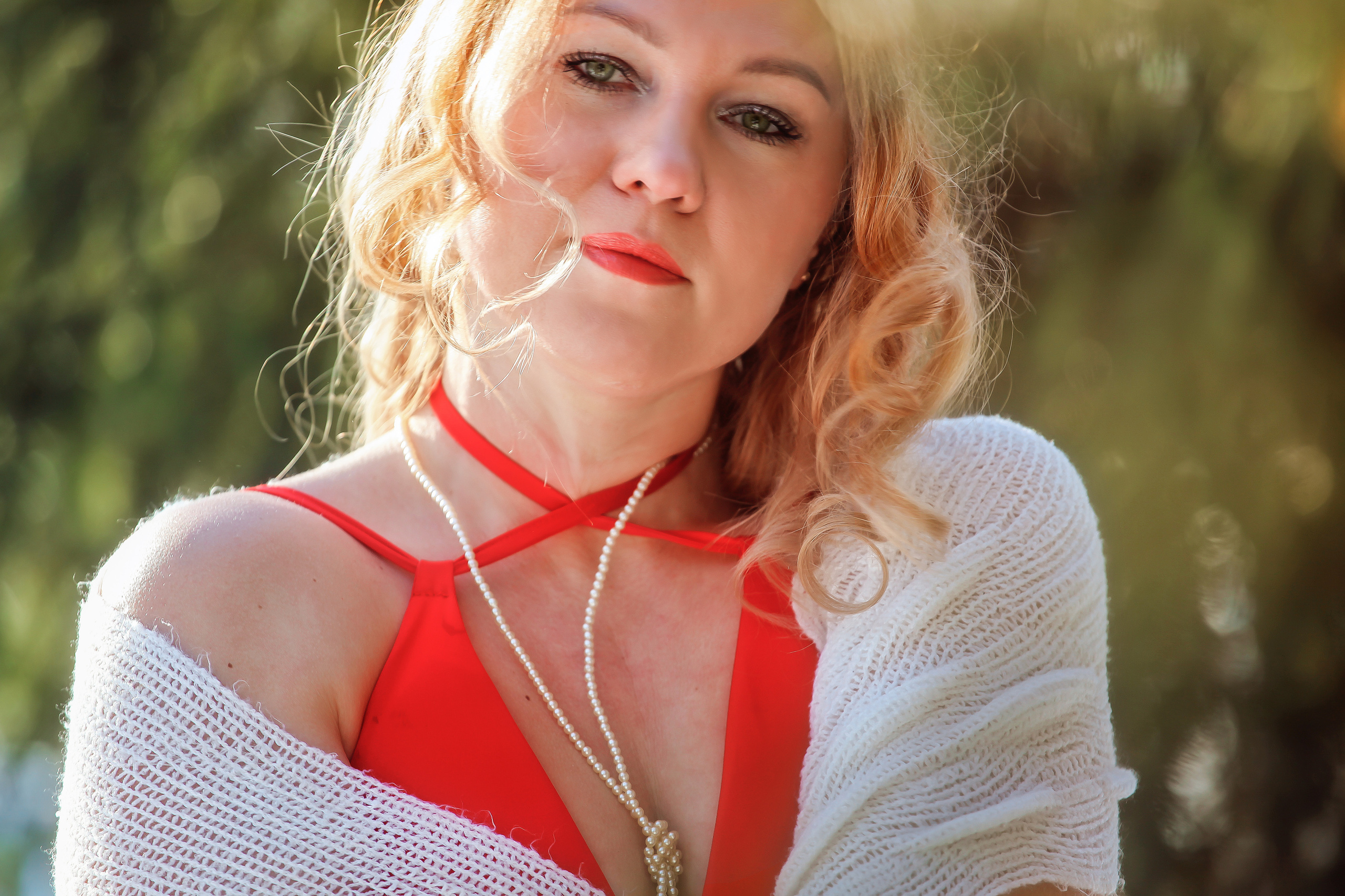 Красное & белое. Семейный фотограф в городе Саратове — Анна