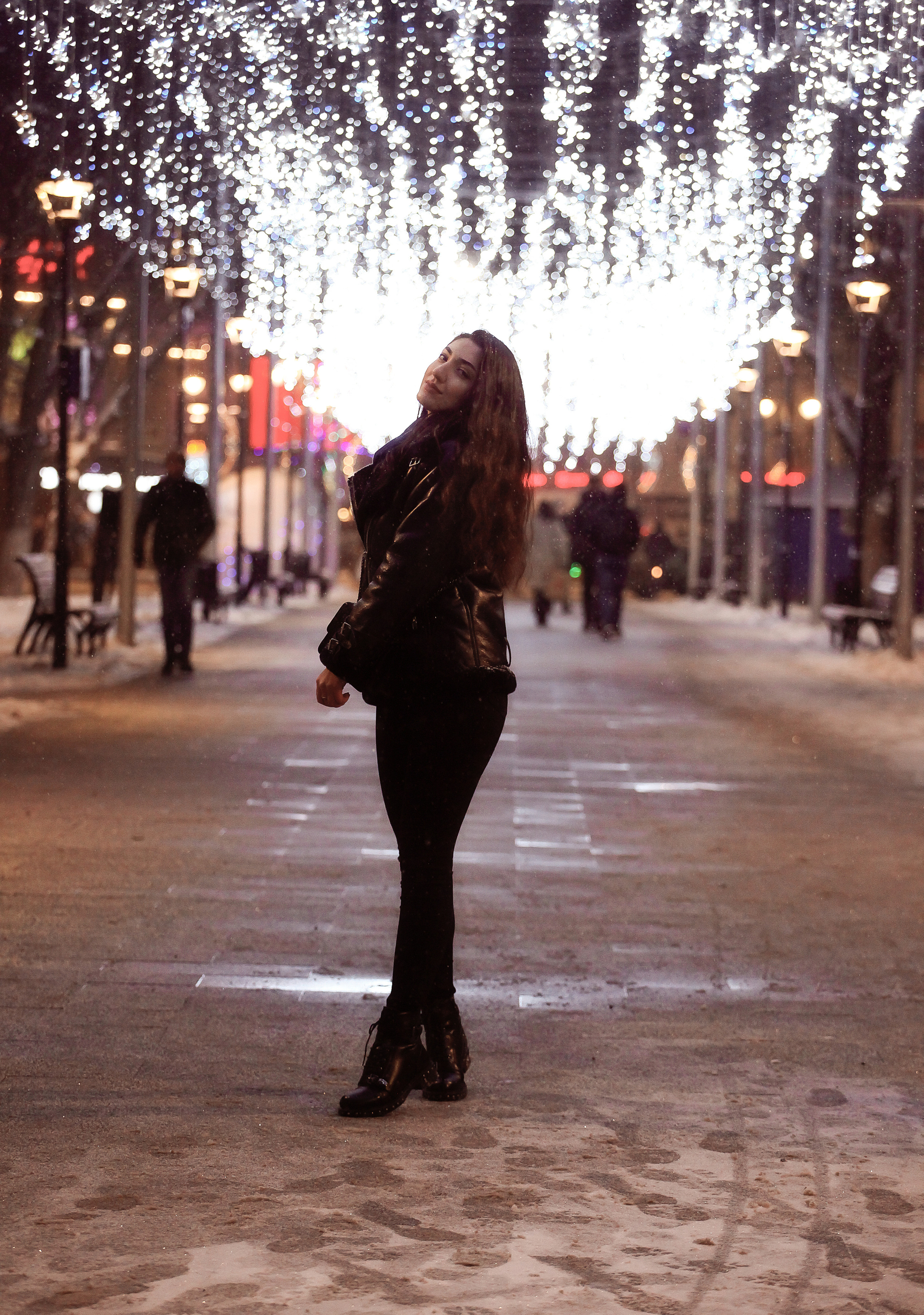 Ночной проспект. Семейный фотограф в городе Саратове — Анна