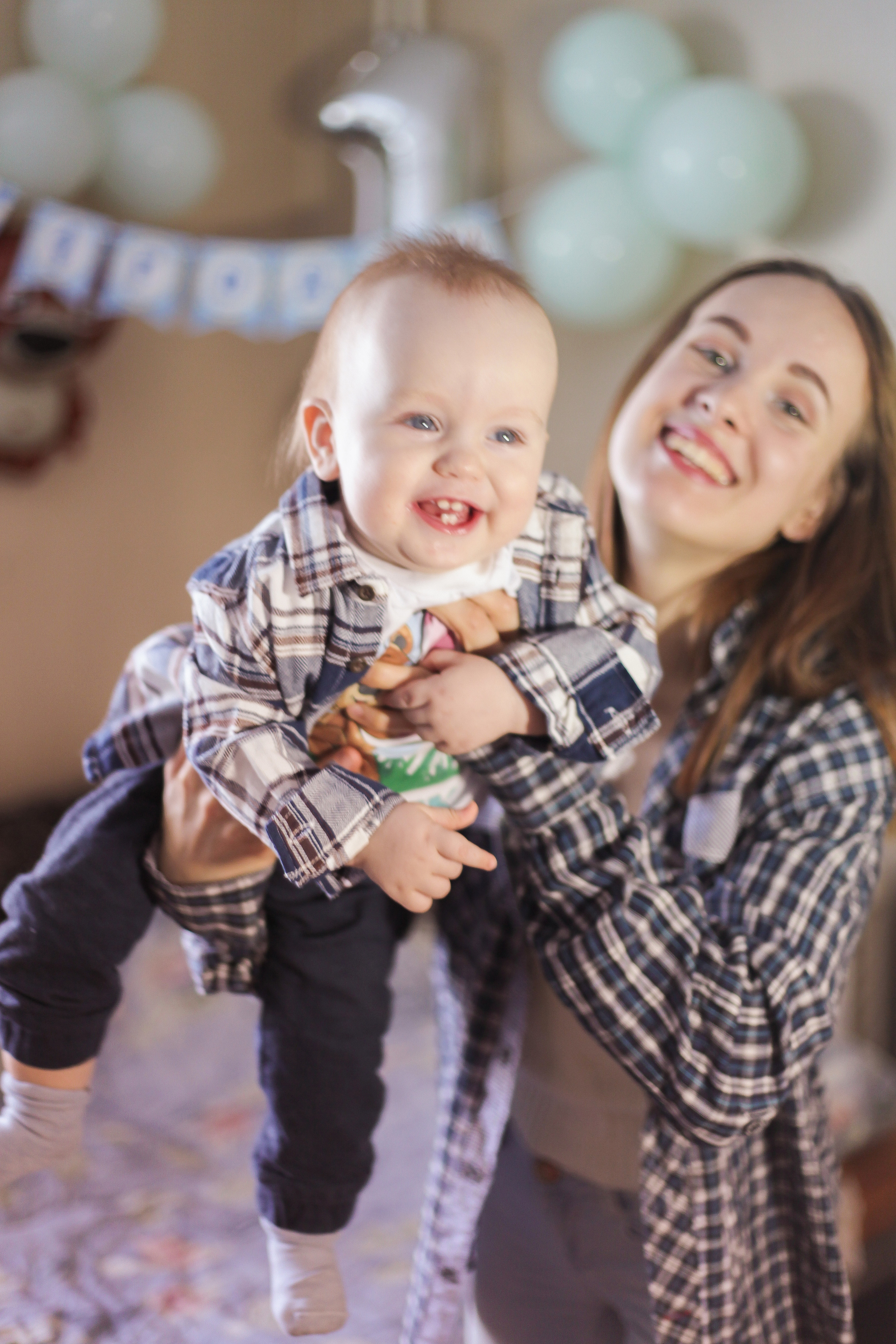 Атмосфера домашней съёмки. Семейный фотограф в городе Саратове — Анна