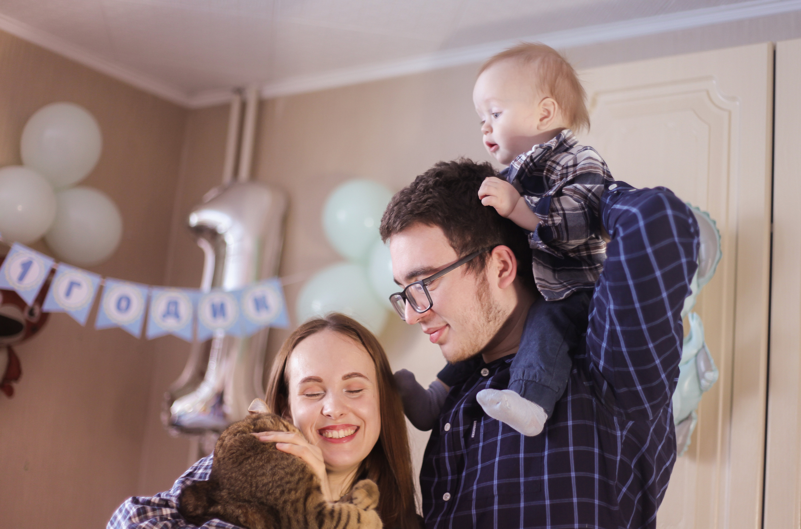 Атмосфера домашней съёмки. Семейный фотограф в городе Саратове — Анна