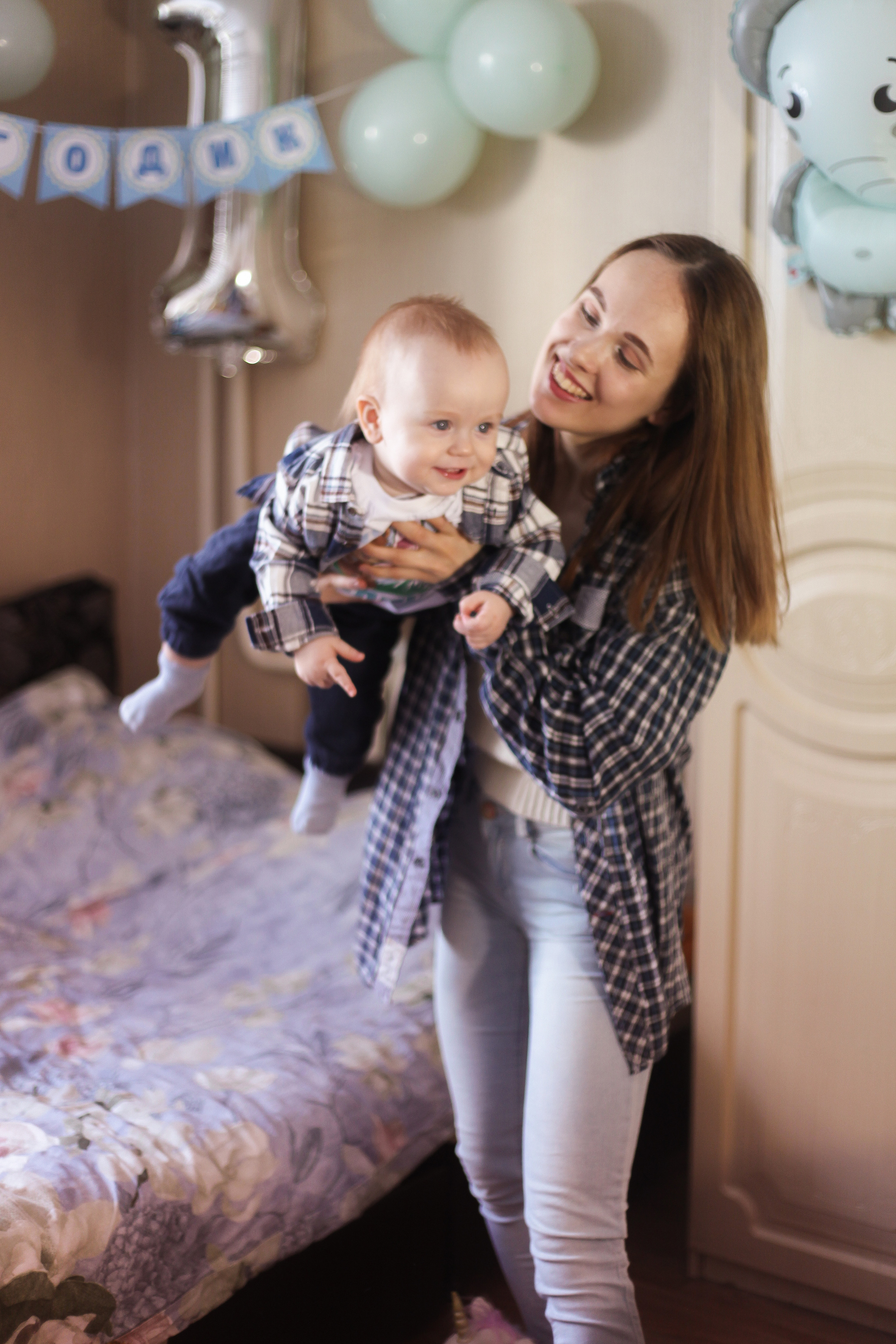 Атмосфера домашней съёмки. Семейный фотограф в городе Саратове — Анна