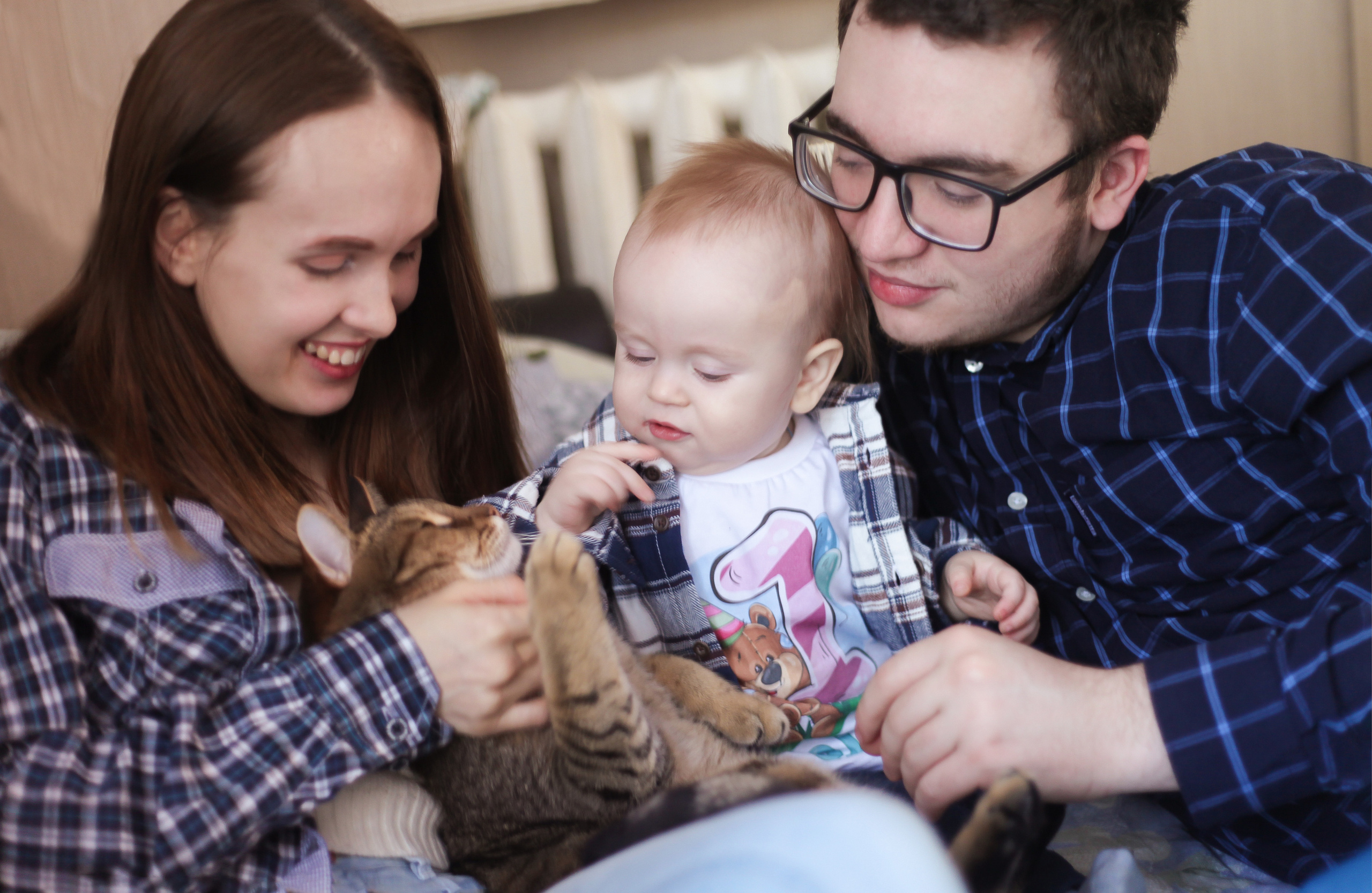 Атмосфера домашней съёмки. Семейный фотограф в городе Саратове — Анна
