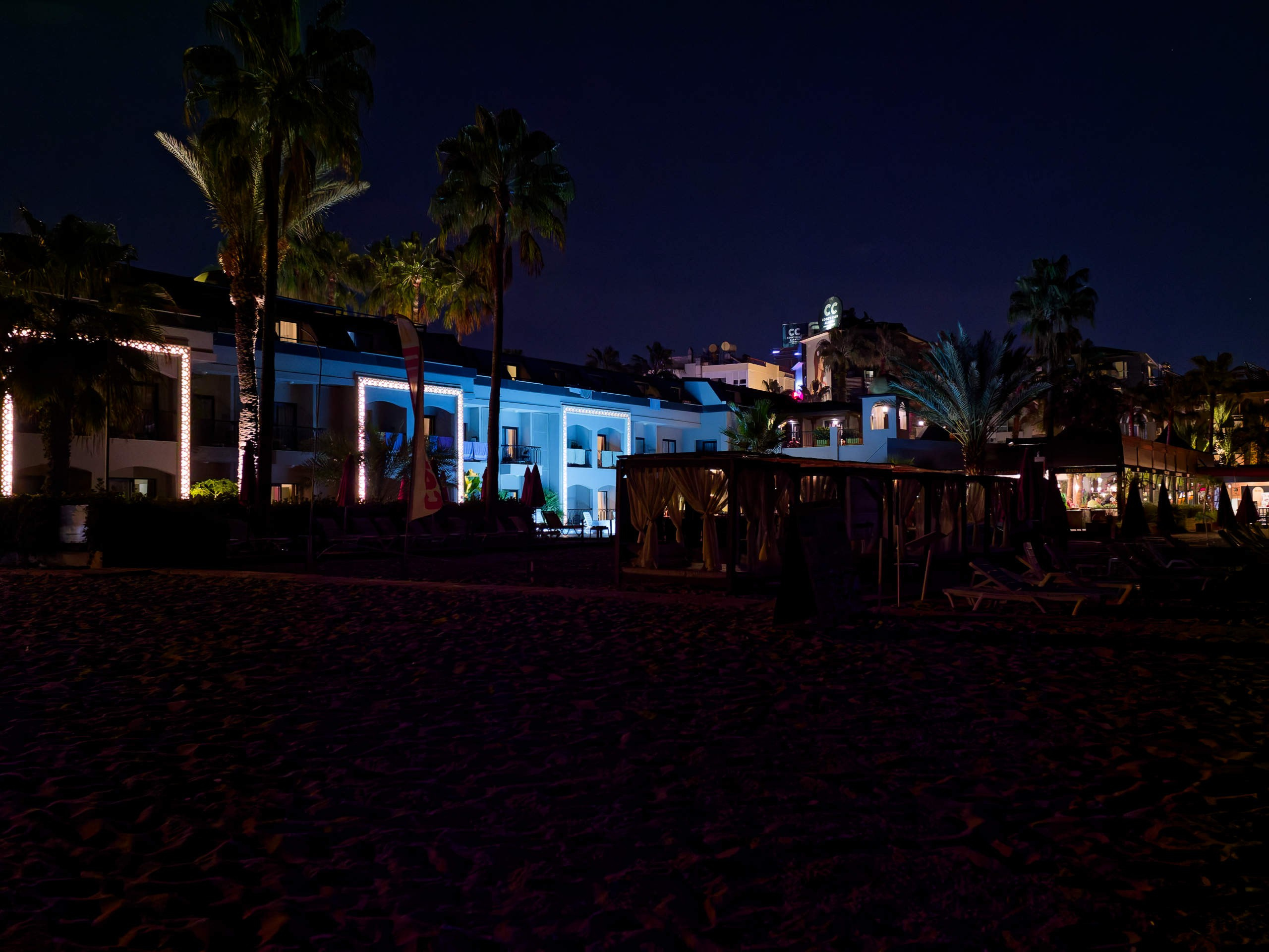 Алания 2025, город, стрит-фото. Избранные фотографии