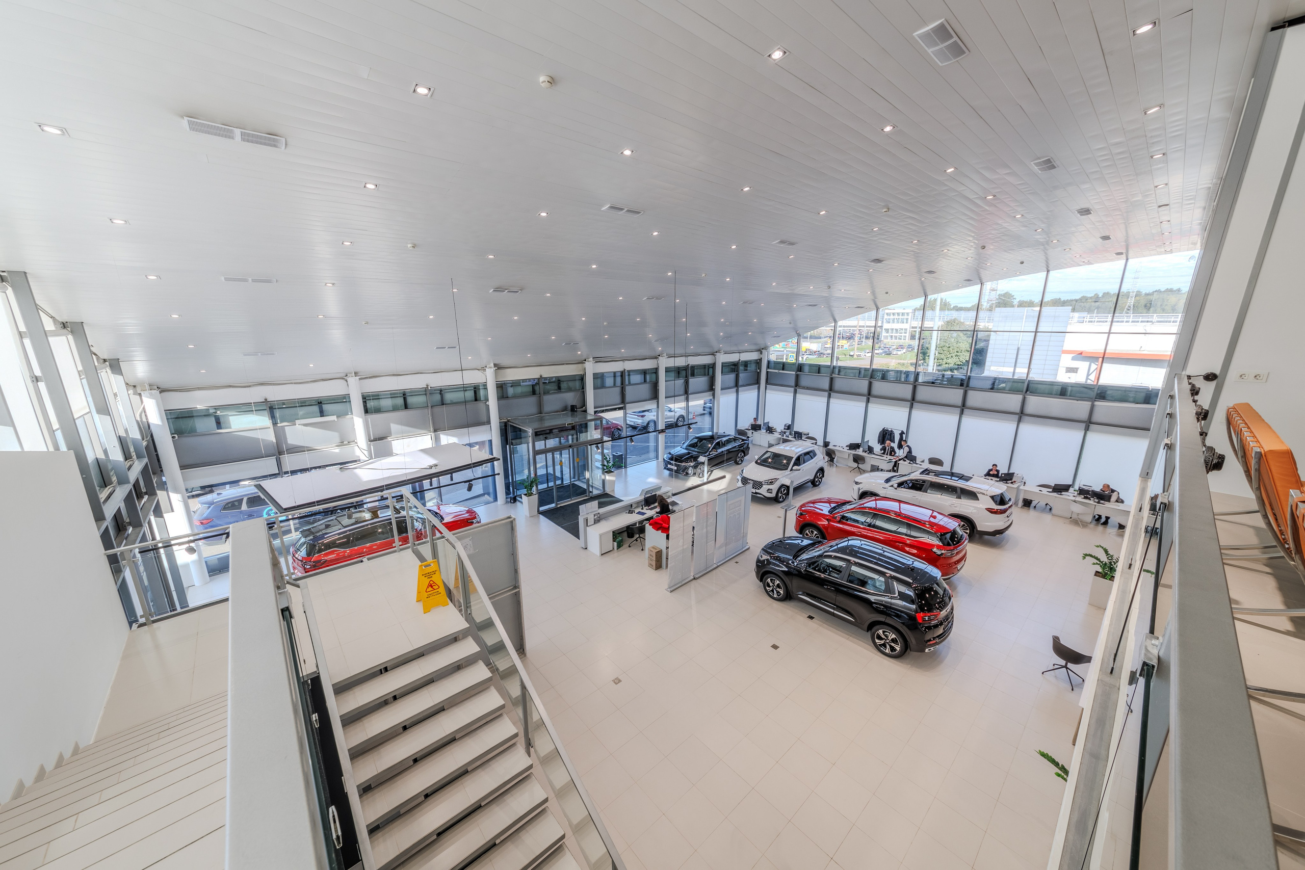 Фото для автомобильного дилерского центра в СПб