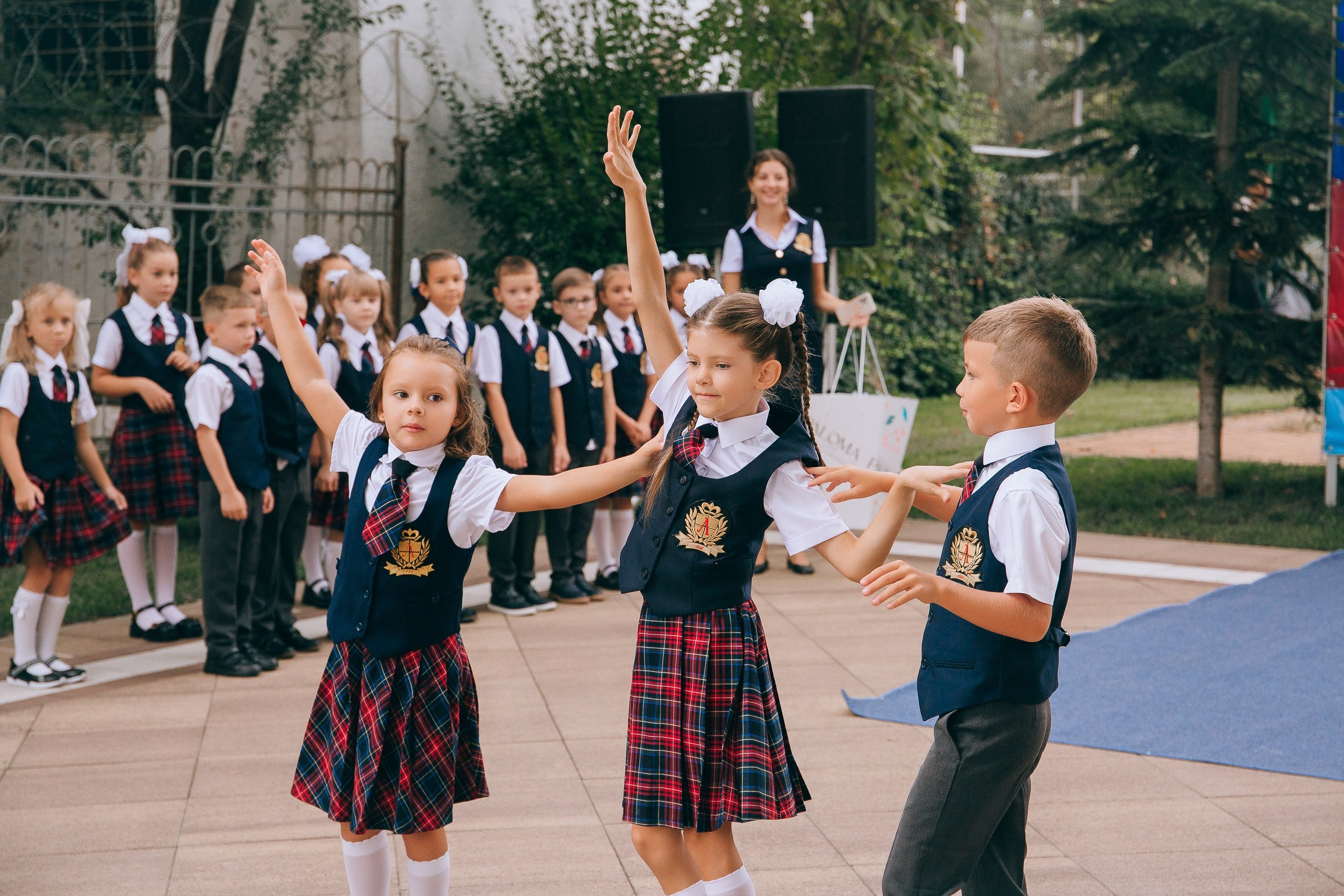 1 класс школа «Личность». Выпускные альбомы Натальи Бутко: Новороссийск, Анапа, Геленджик