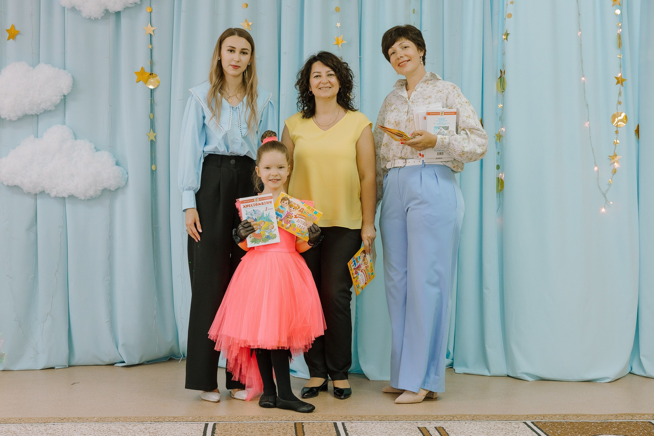 Выпускной в ДС -29. Выпускные альбомы Натальи Бутко: Новороссийск, Анапа, Геленджик