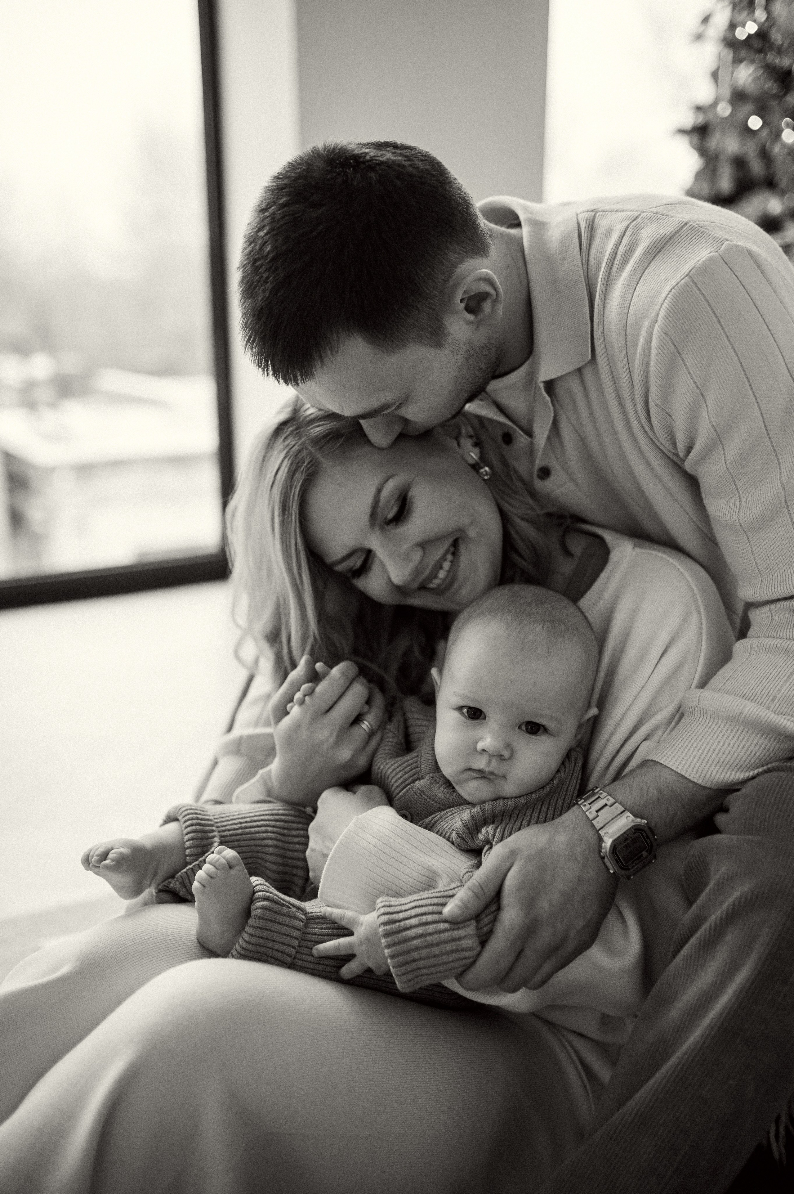 Новогодняя фотосессия в студии с малышом 6 месяцев в Бутово. Семейная фотосессия Бутово Москва фотограф Алина Морщагина