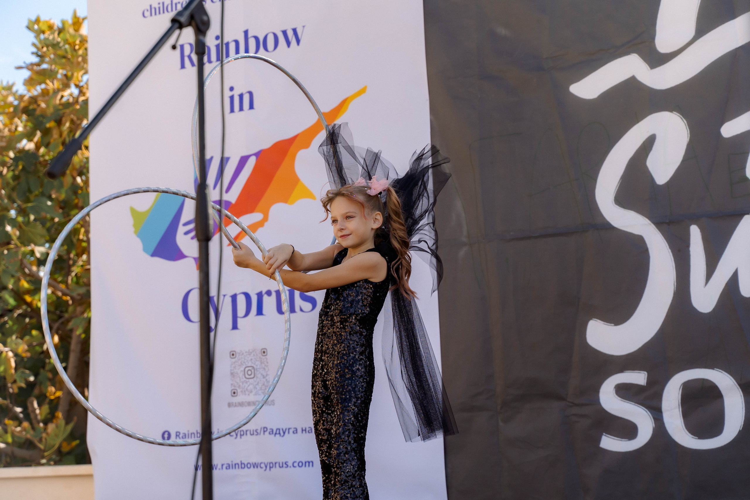 Новогодняя ярмарка от БФ «Радуга на Кипре». Свадебный и семейный фотограф Ирина Чернова