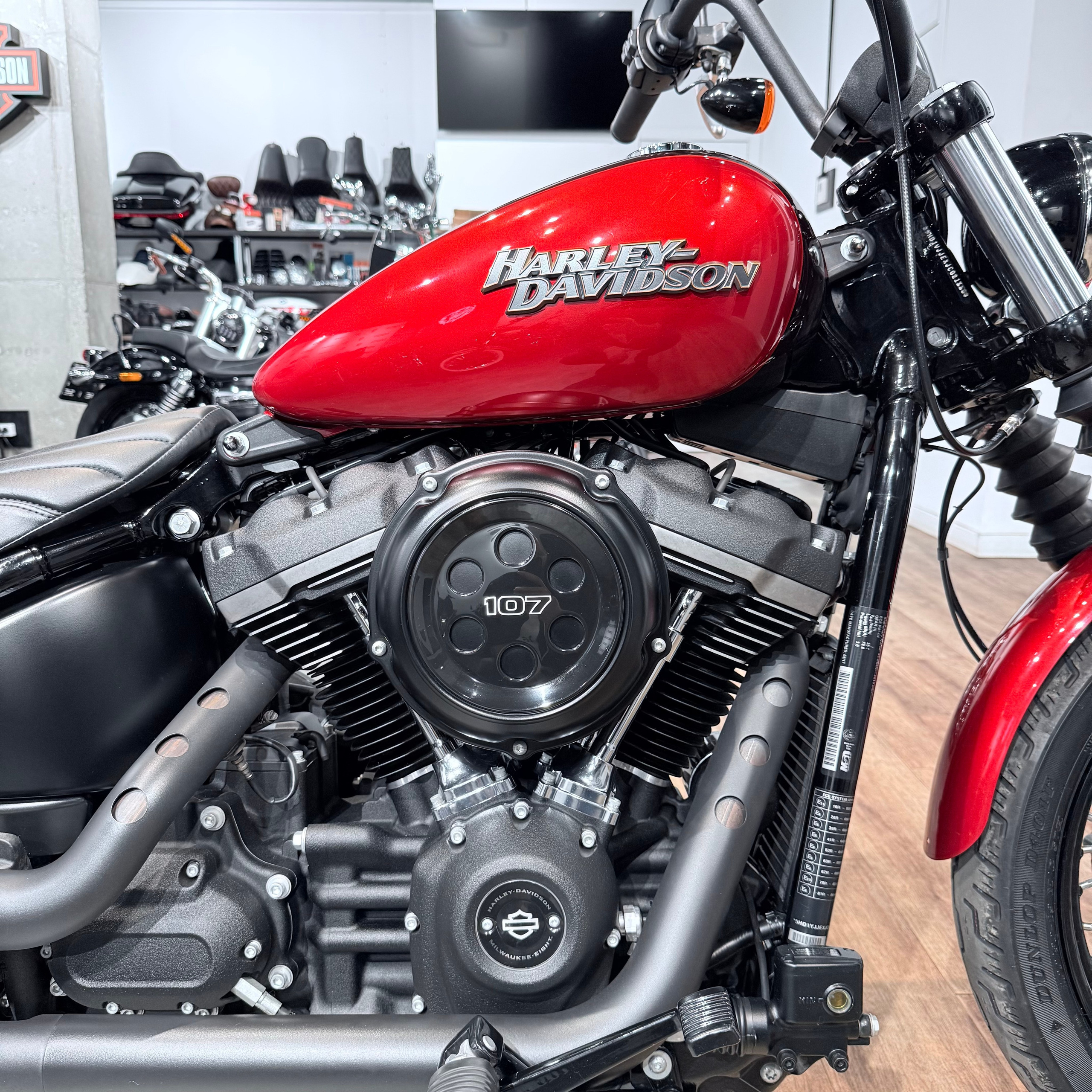 2017 Street Bob 107 ABS Red Pearl Brown. Hello Davidson, Москва. Только хорошие мотоциклы…