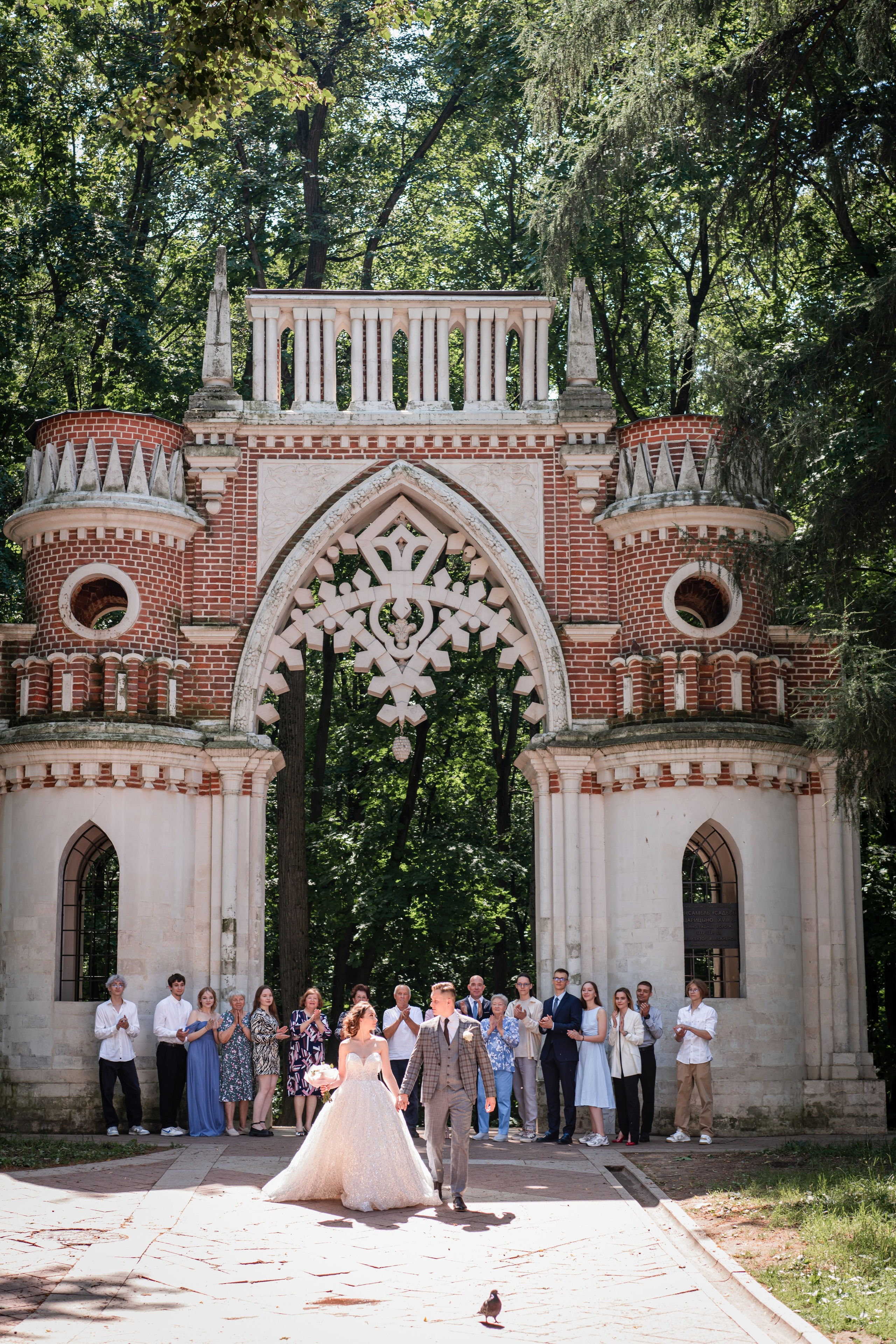 Свадебная фотосессия в Царицыно. Свадебный фотограф Вера Климова