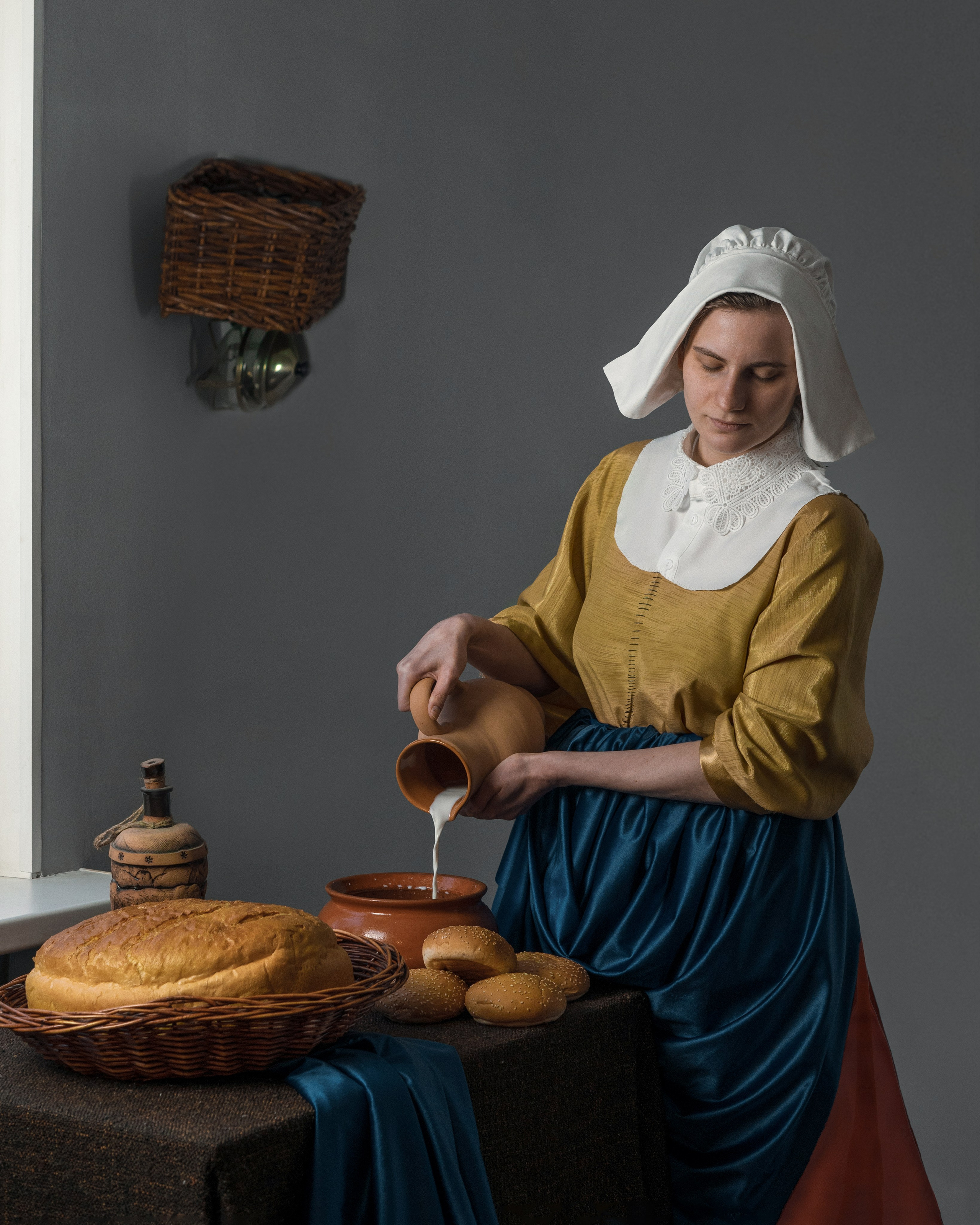 Мы играли в реконструкции — пробовали стили, эпохи, образы. Это было одновременно учебой и приключением