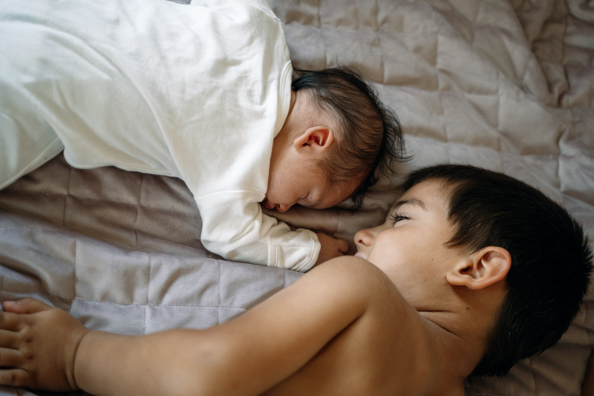 Полине 14 дней семейная съемка. Семейный видеограф и фотограф Соснина Марина