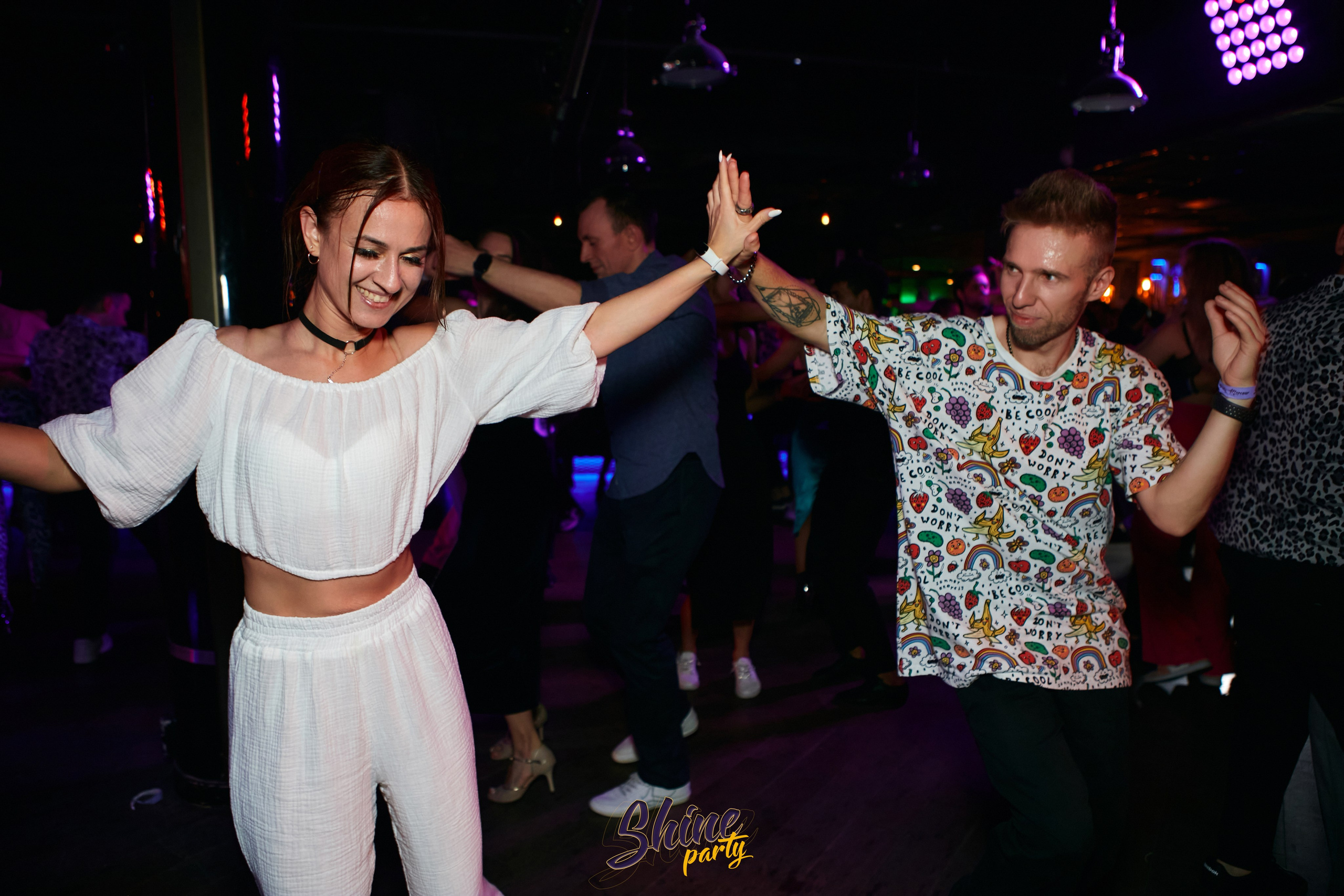 Shine party bachata. Свадебный фотограф