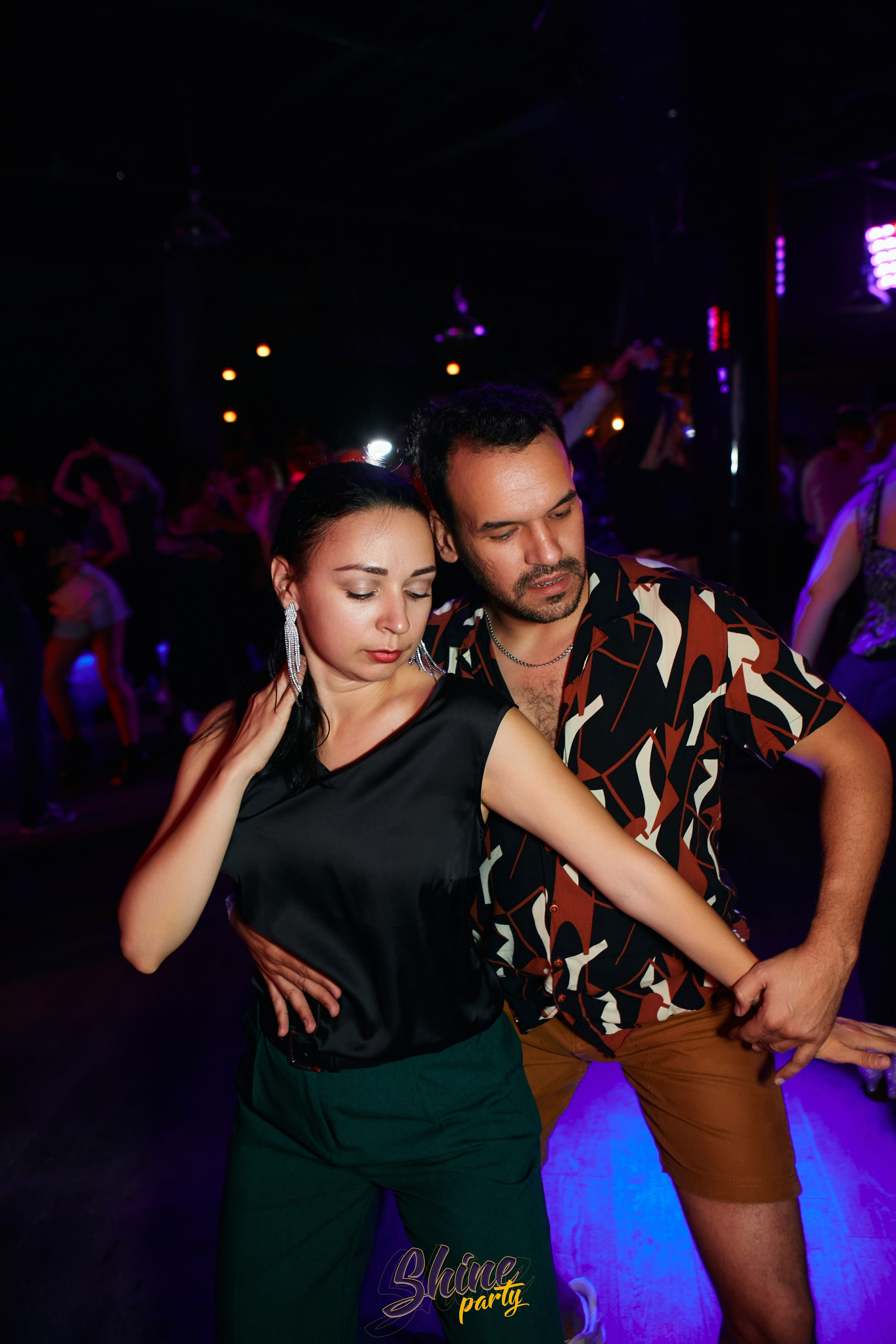 Shine party bachata. Свадебный фотограф