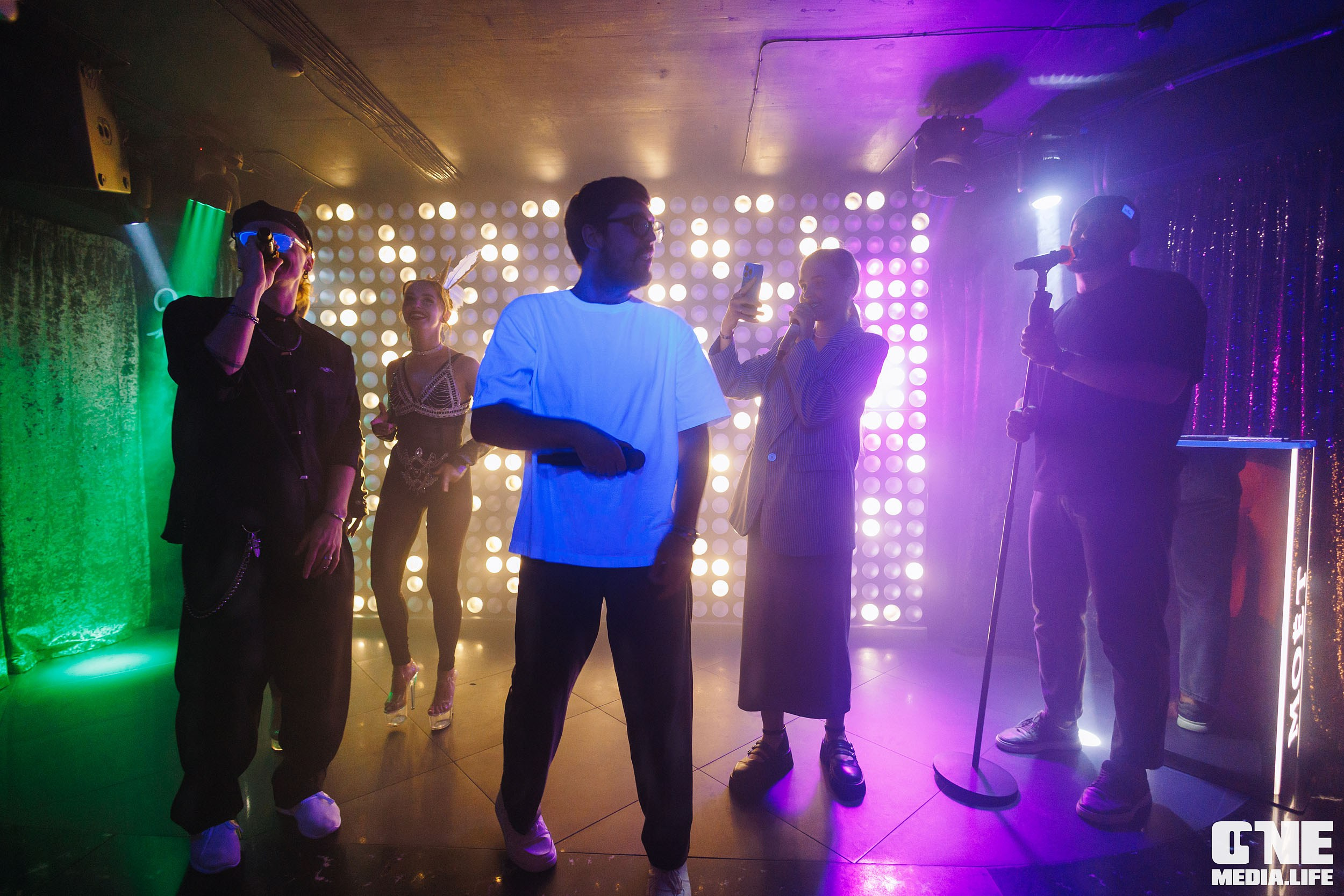 Фоторепортаж из караоке-клуба Эйфория. One Media Life: фоторепортажи, фотоотчеты с мероприятий и заведений