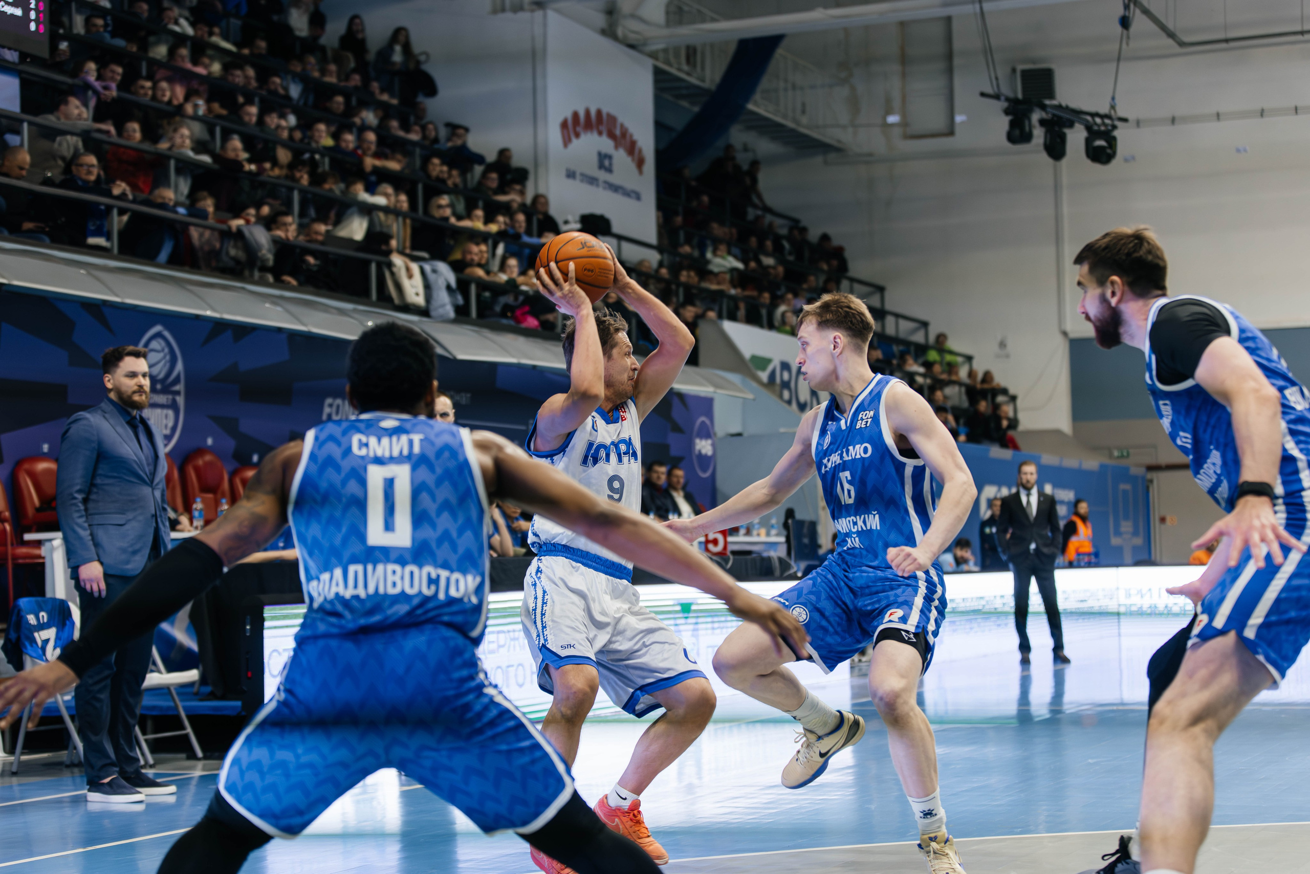 Баскетбол — Динамо. Репортажный и свадебный фотограф во Владивостоке Максим Цой