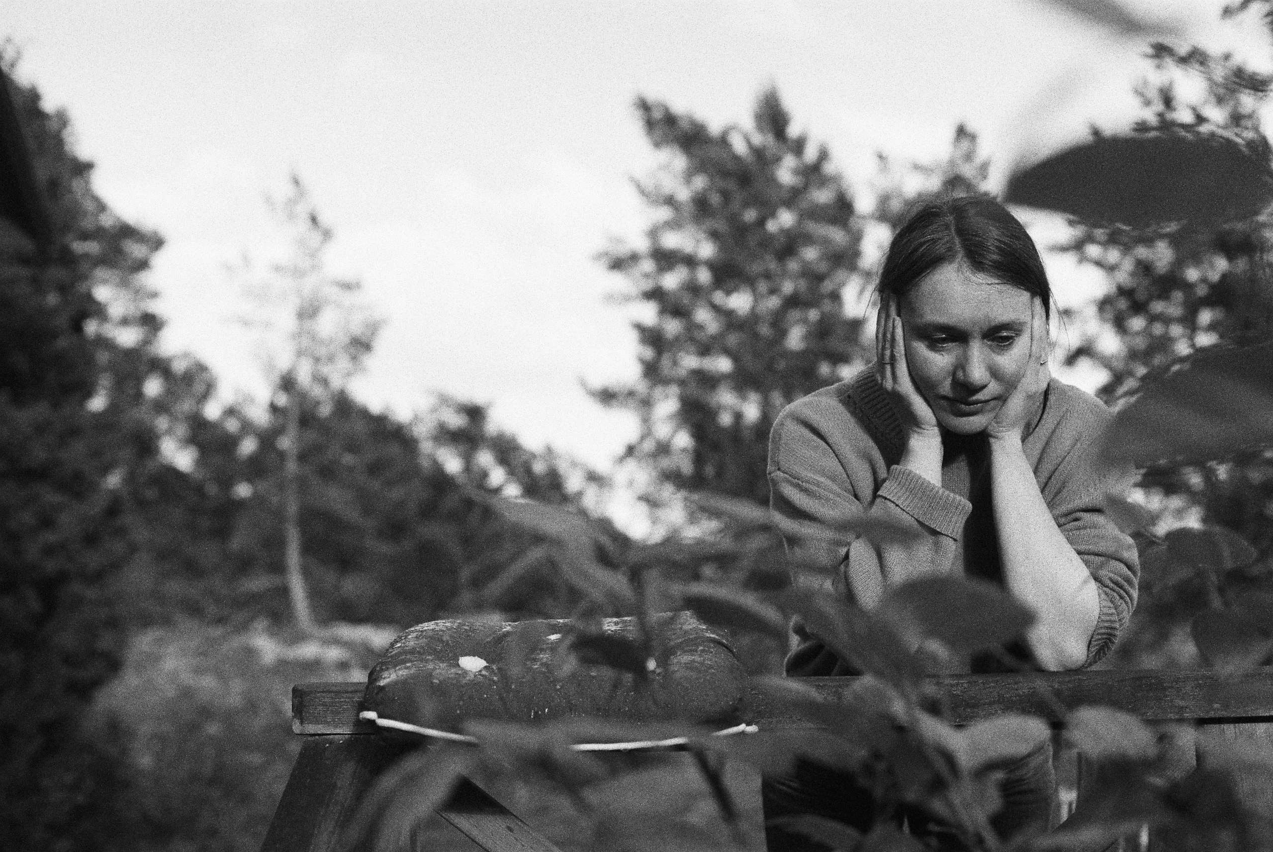 Portraits / b&w. Katya Zimina, film photographer based in Lisbon, Portugal